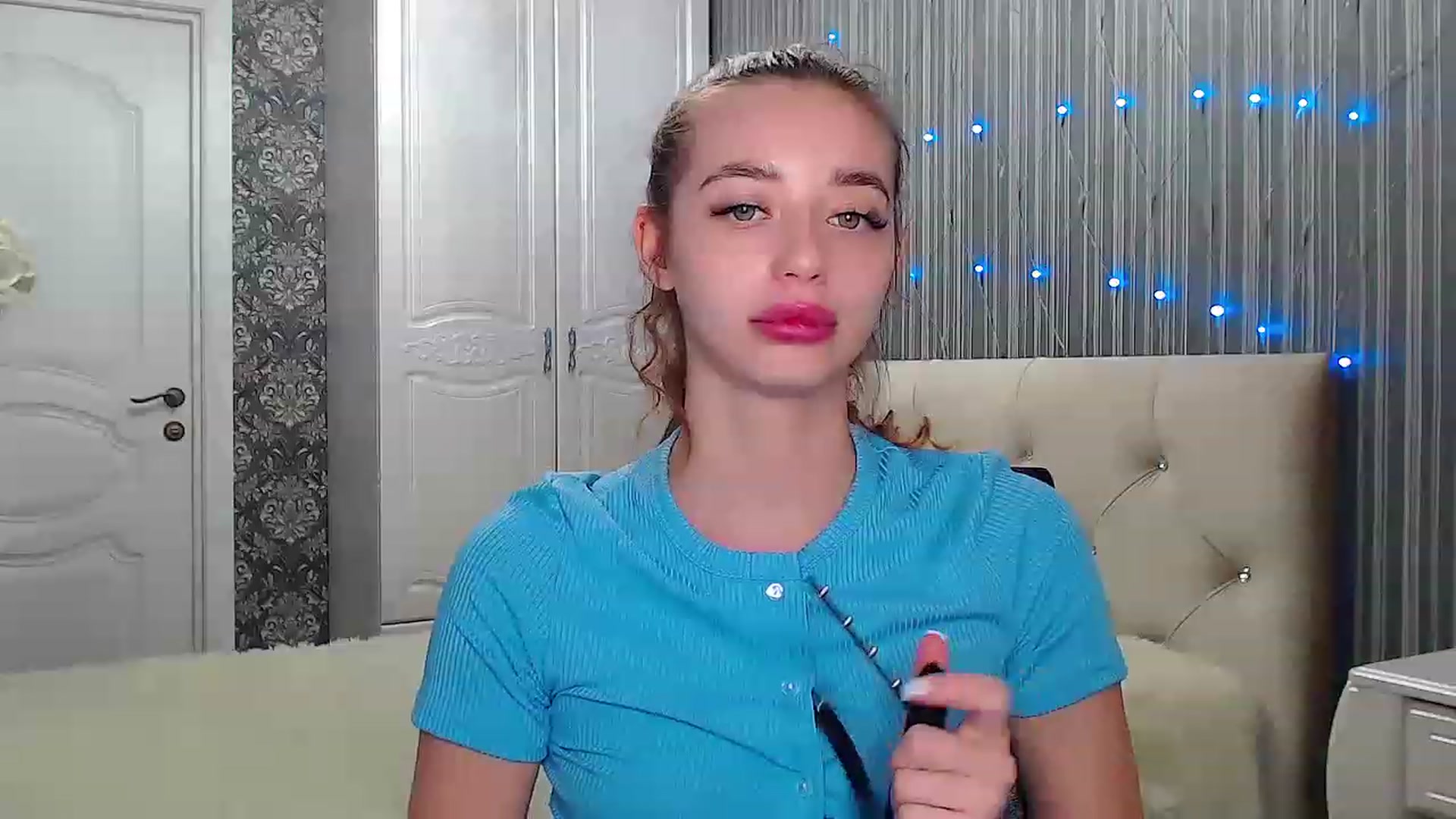 Gallery image thumbnail from EmeraldLilyyy's myfreecams stream on, 12/07/2022, 13:59 image 8 of 20