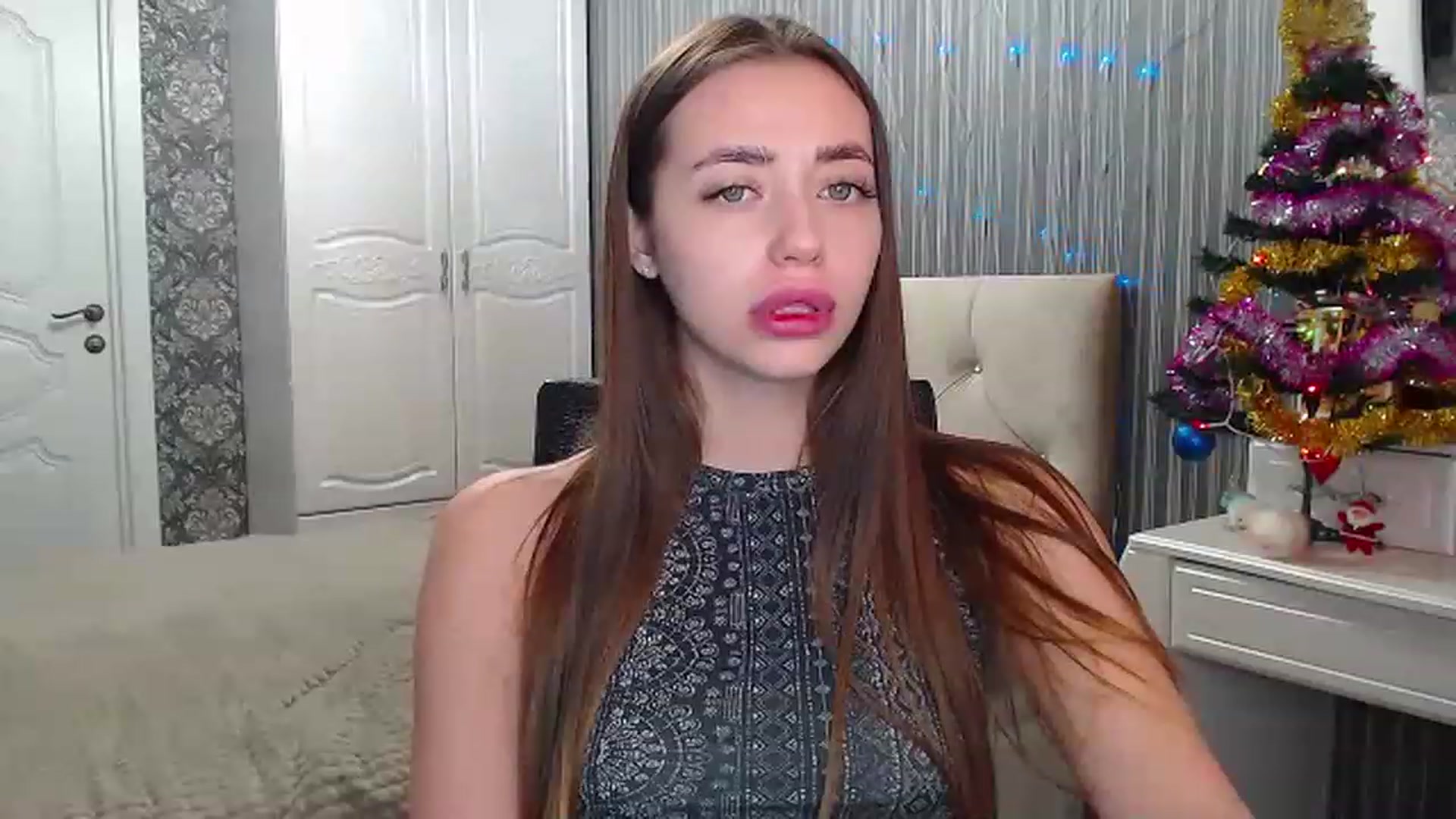 Gallery image thumbnail from EmeraldLilyyy's myfreecams stream on, 12/28/2022, 08:24 image 14 of 20