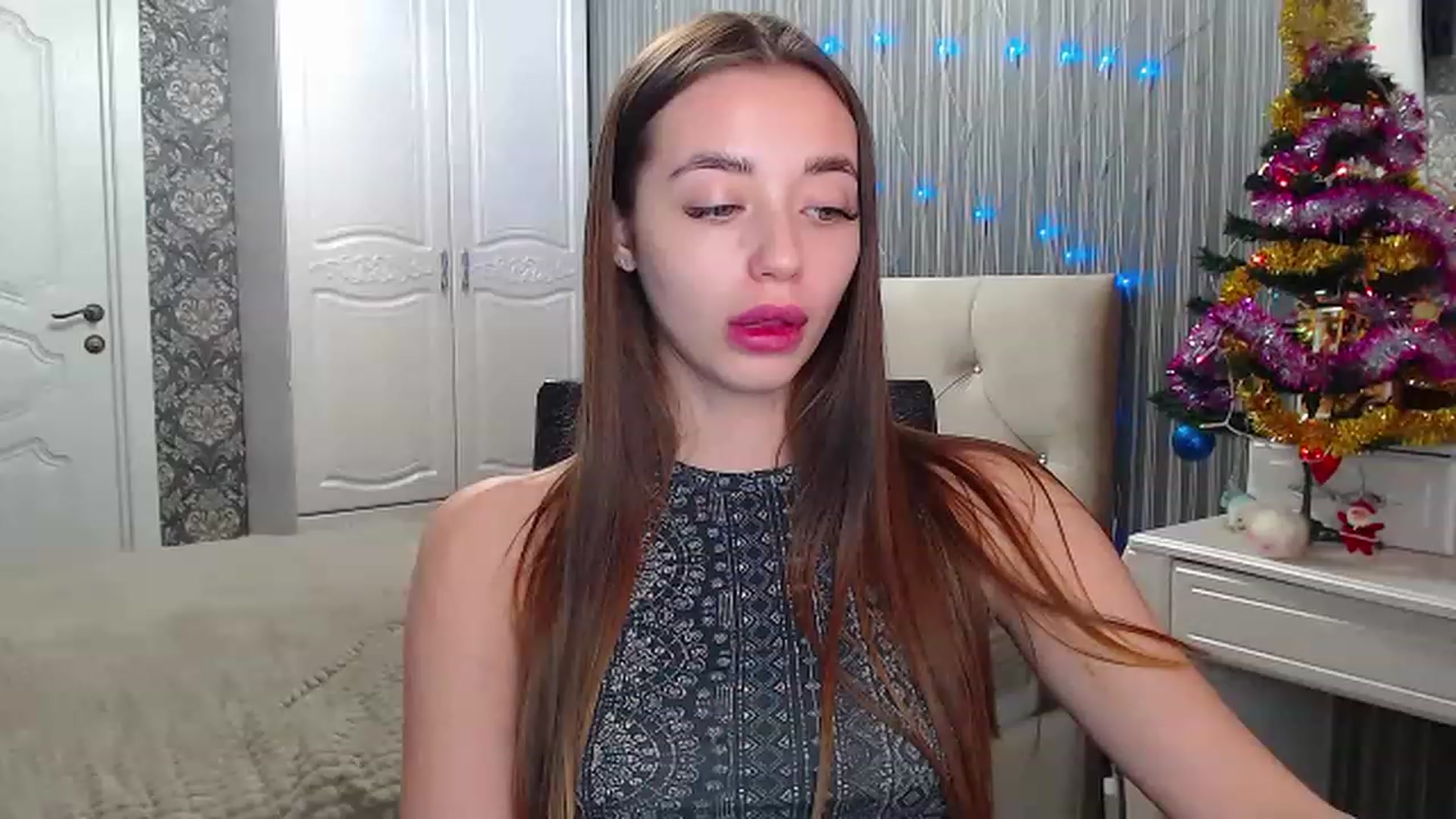 Gallery image thumbnail from EmeraldLilyyy's myfreecams stream on, 12/28/2022, 08:24 image 15 of 20