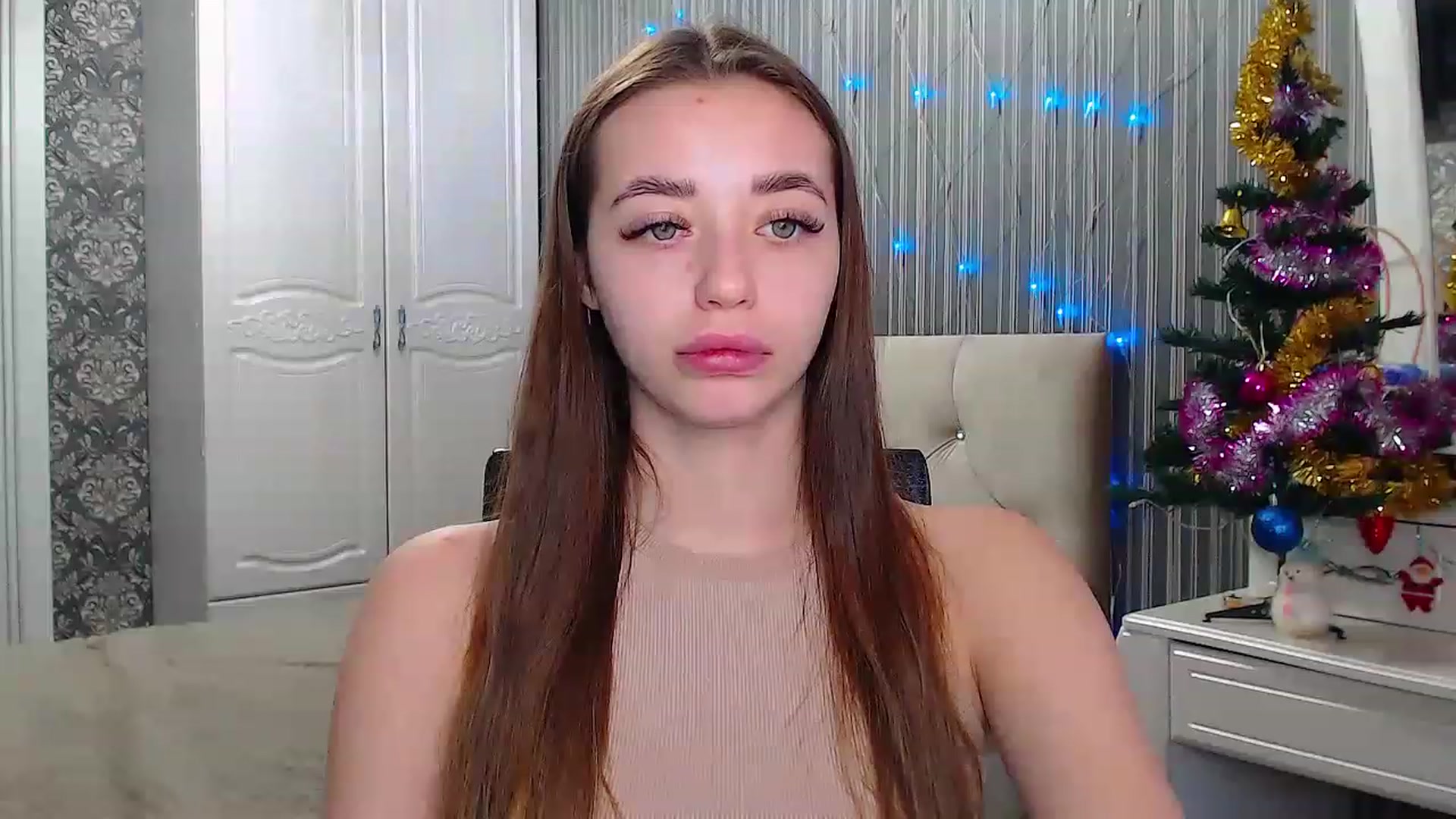 Gallery image thumbnail from EmeraldLilyyy's myfreecams stream on, 01/06/2023, 09:17 image 15 of 20