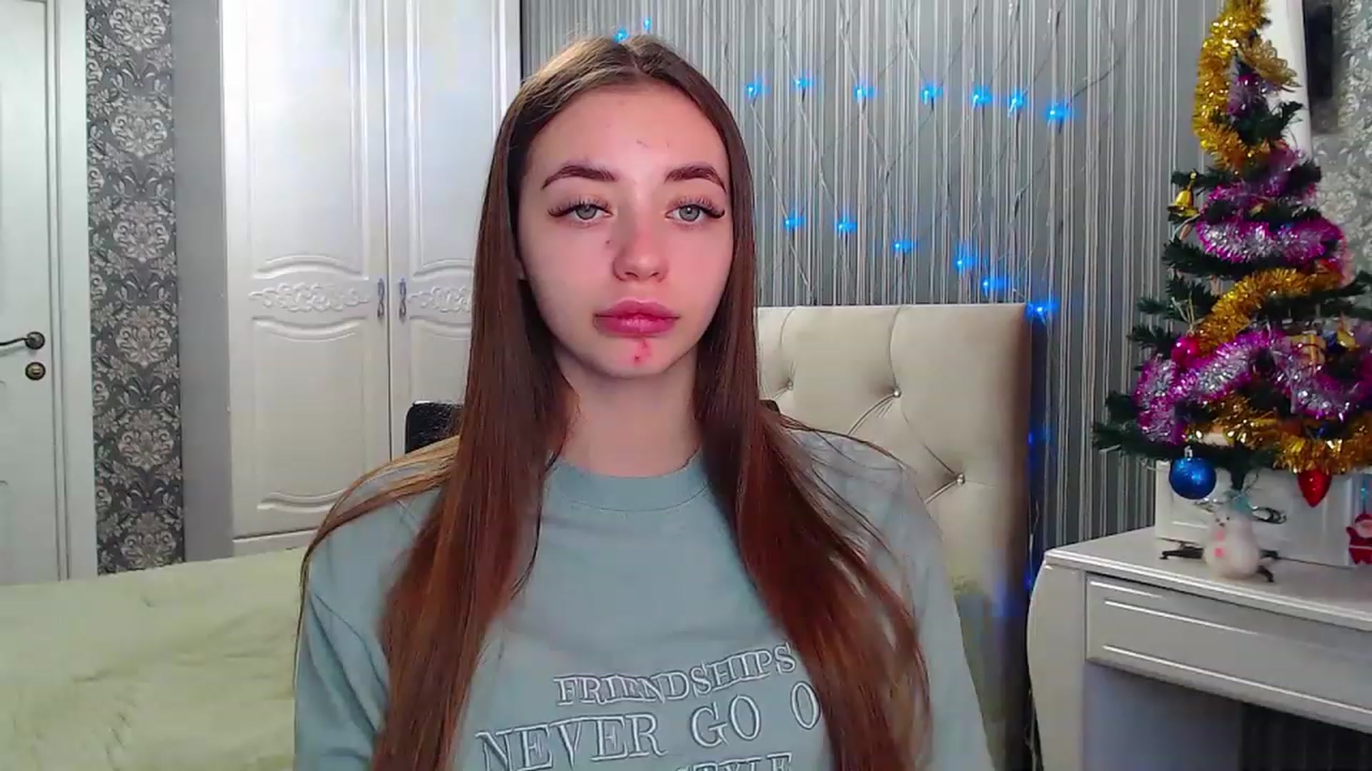 Gallery image thumbnail from EmeraldLilyyy's myfreecams stream on, 01/10/2023, 09:34 image 9 of 20