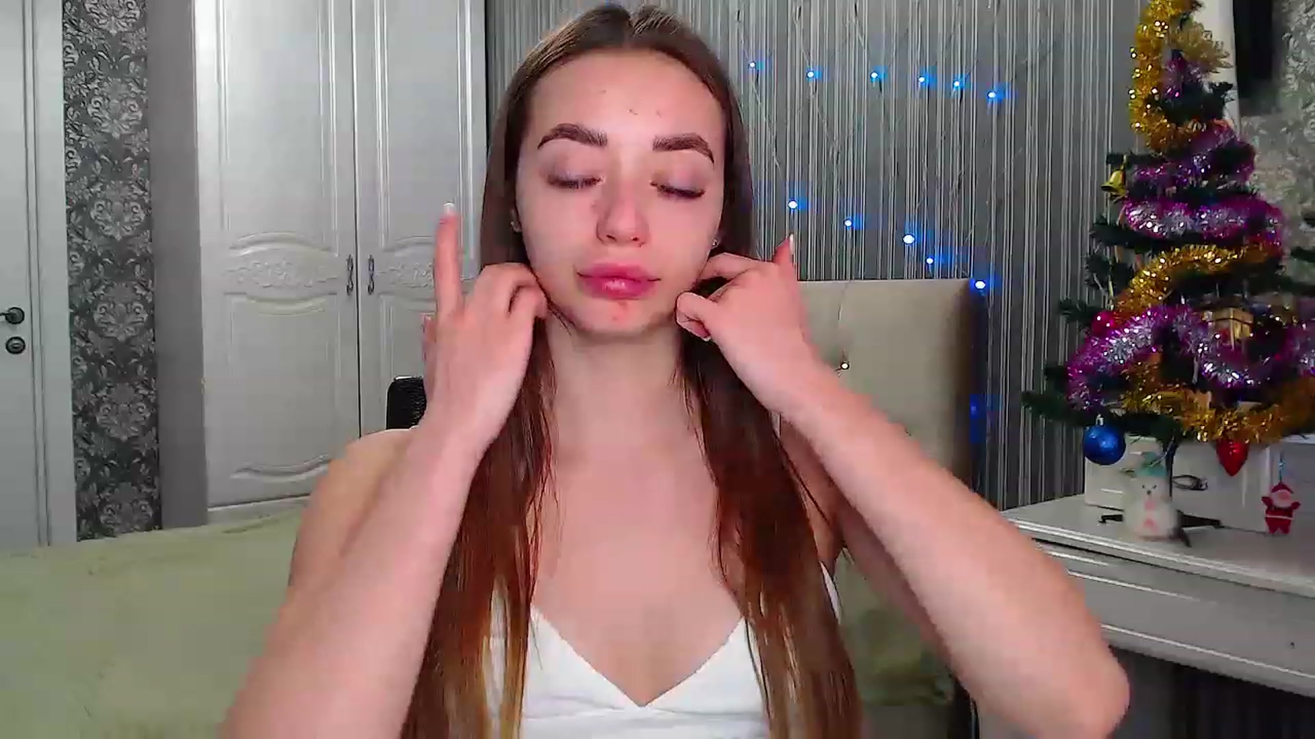 Gallery image thumbnail from EmeraldLilyyy's myfreecams stream on, 01/12/2023, 07:52 image 8 of 20