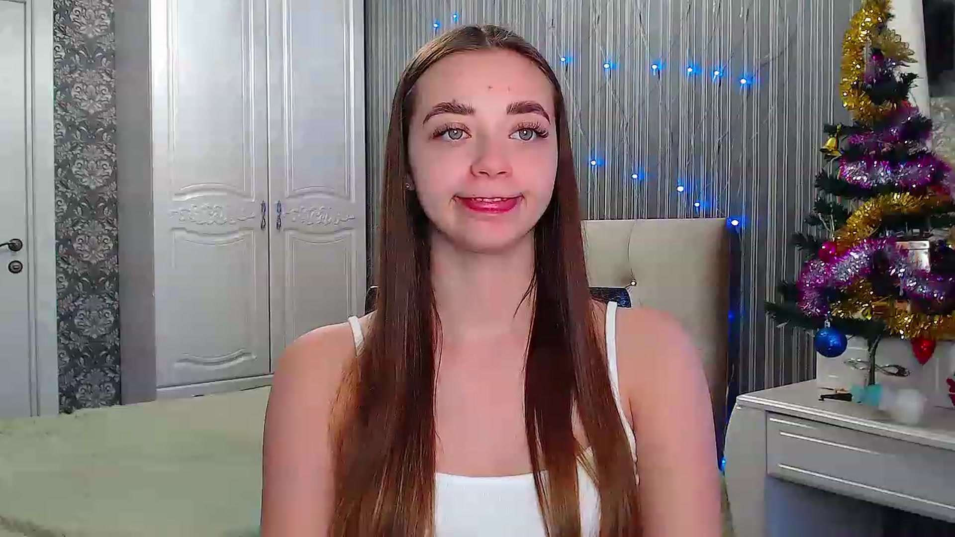 Gallery image thumbnail from EmeraldLilyyy's myfreecams stream on, 01/16/2023, 09:27 image 13 of 20