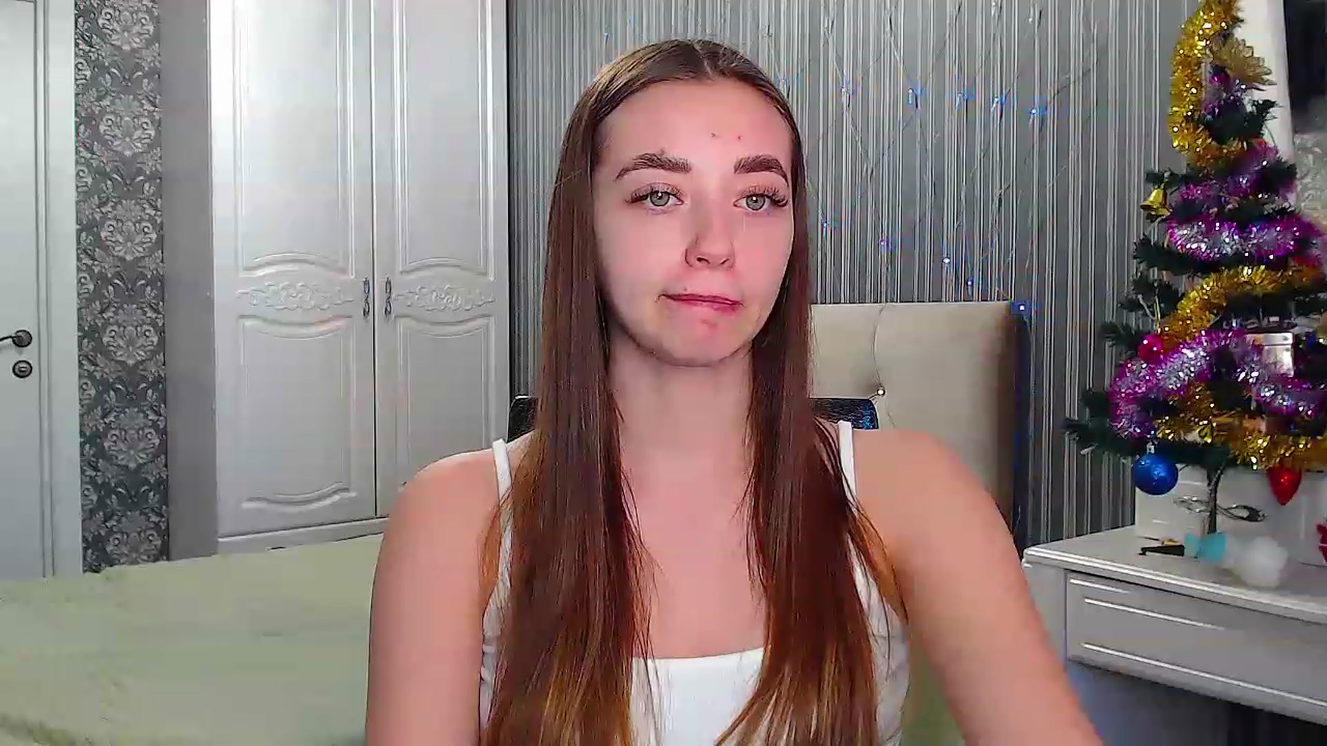 Gallery image thumbnail from EmeraldLilyyy's myfreecams stream on, 01/16/2023, 09:27 image 20 of 20