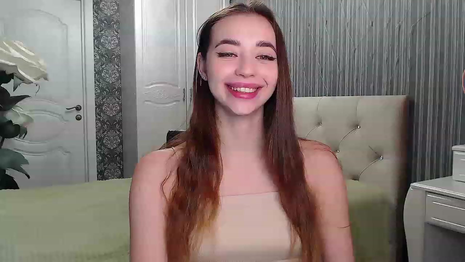 Gallery image thumbnail from EmeraldLilyyy's myfreecams stream on, 01/29/2023, 10:06 image 4 of 20