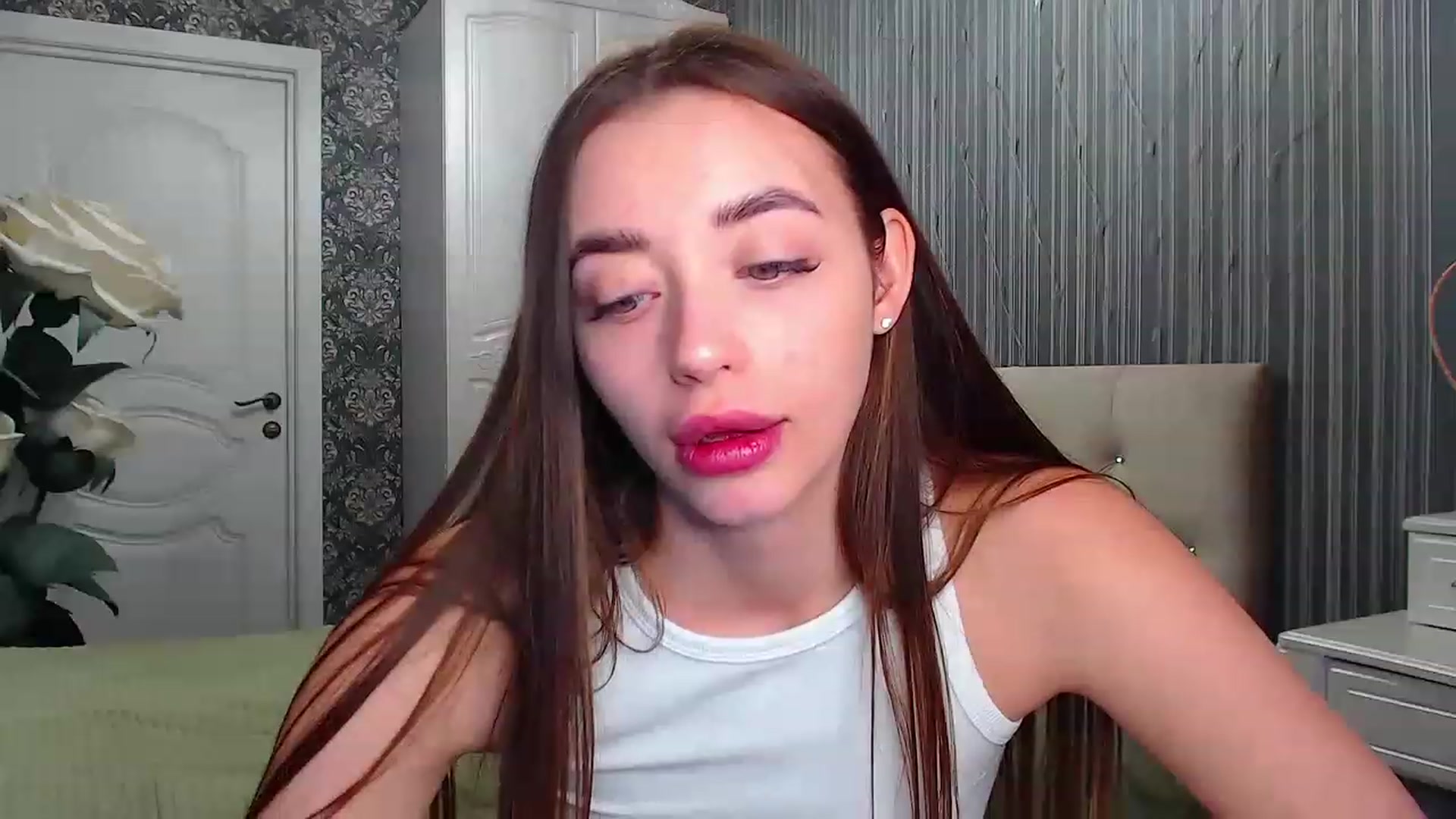 Gallery image thumbnail from EmeraldLilyyy's myfreecams stream on, 01/30/2023, 09:51 image 17 of 20