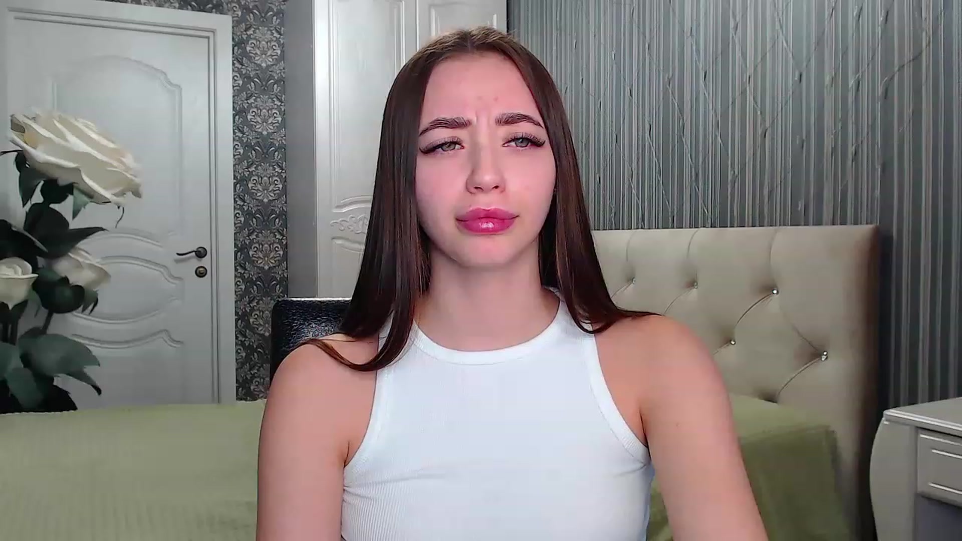 Gallery image thumbnail from EmeraldLilyyy's myfreecams stream on, 01/31/2023, 13:00 image 9 of 20