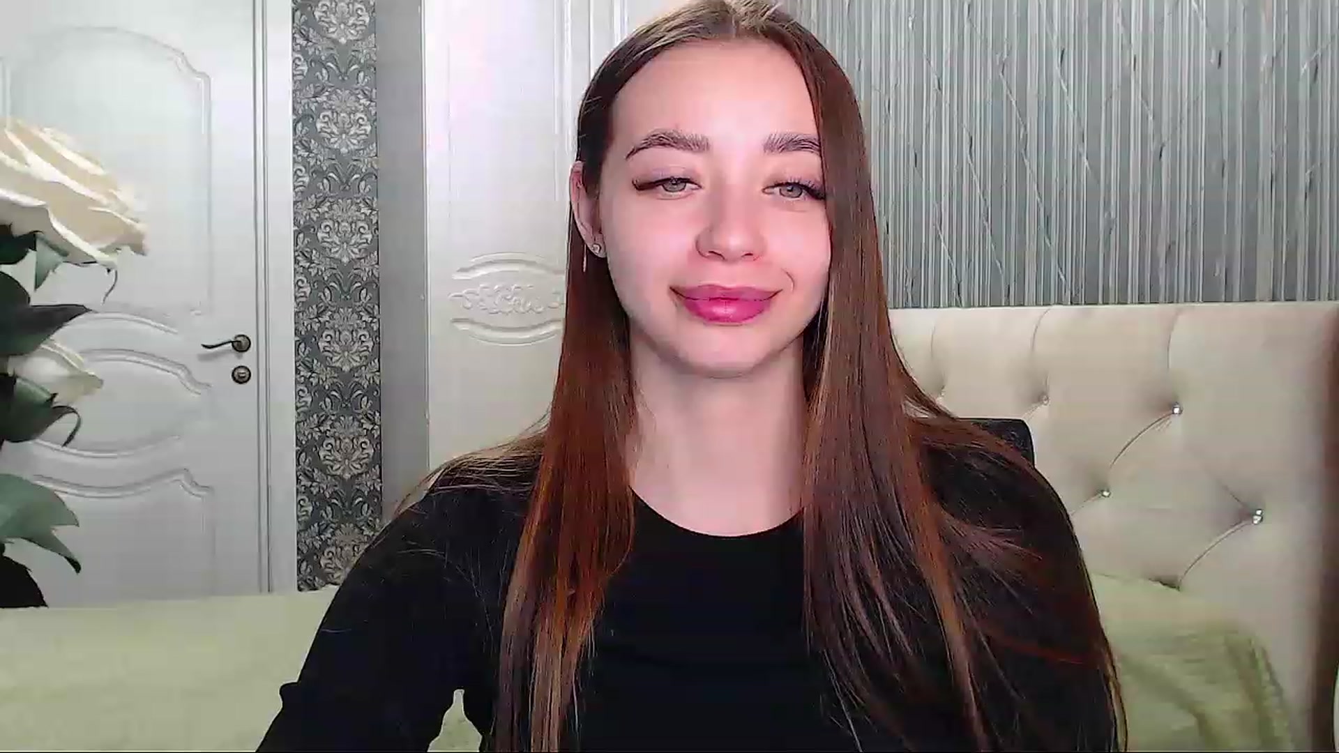 Gallery image thumbnail from EmeraldLilyyy's myfreecams stream on, 02/01/2023, 12:10 image 5 of 20