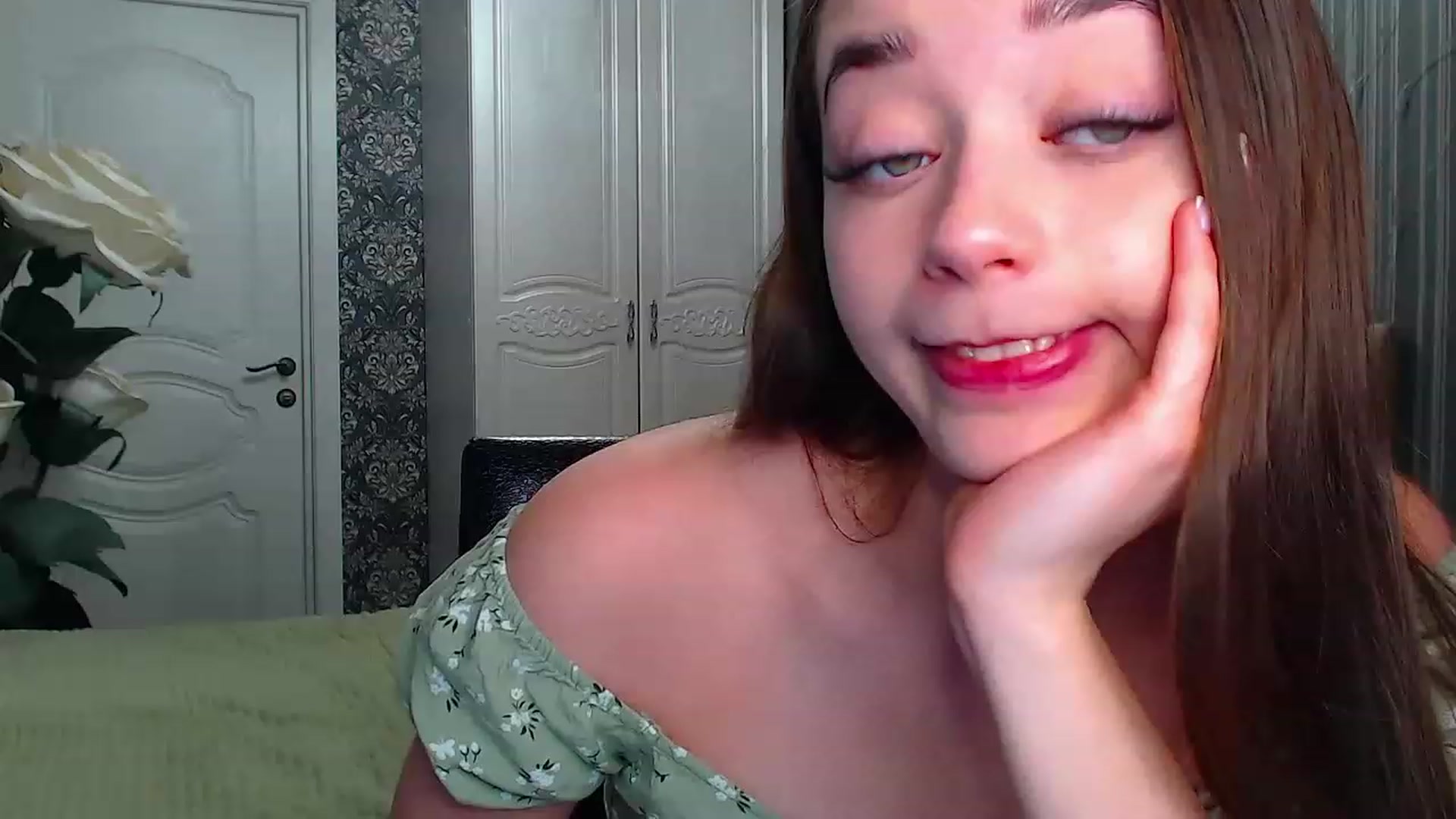 Gallery image thumbnail from EmeraldLilyyy's myfreecams stream on, 02/03/2023, 09:30 image 5 of 20