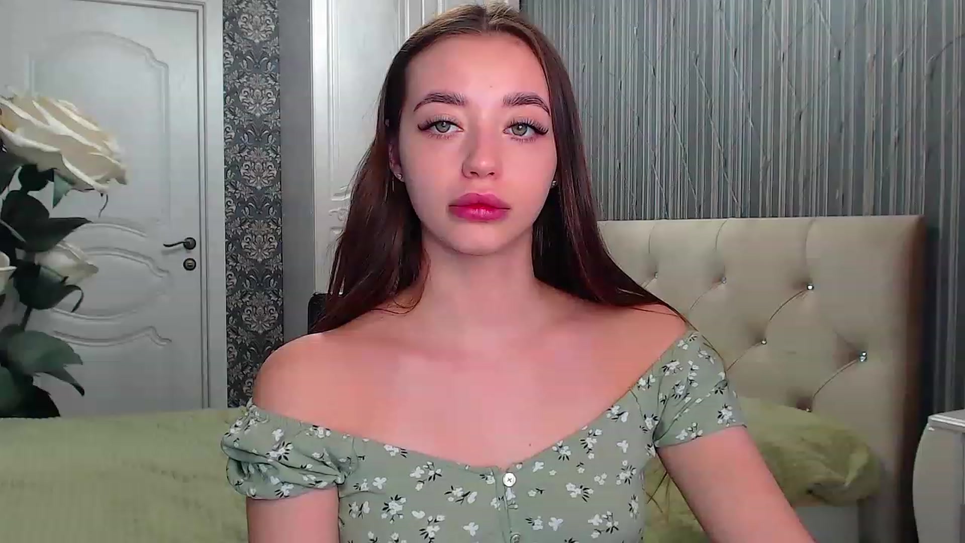 Gallery image thumbnail from EmeraldLilyyy's myfreecams stream on, 02/03/2023, 09:30 image 3 of 20