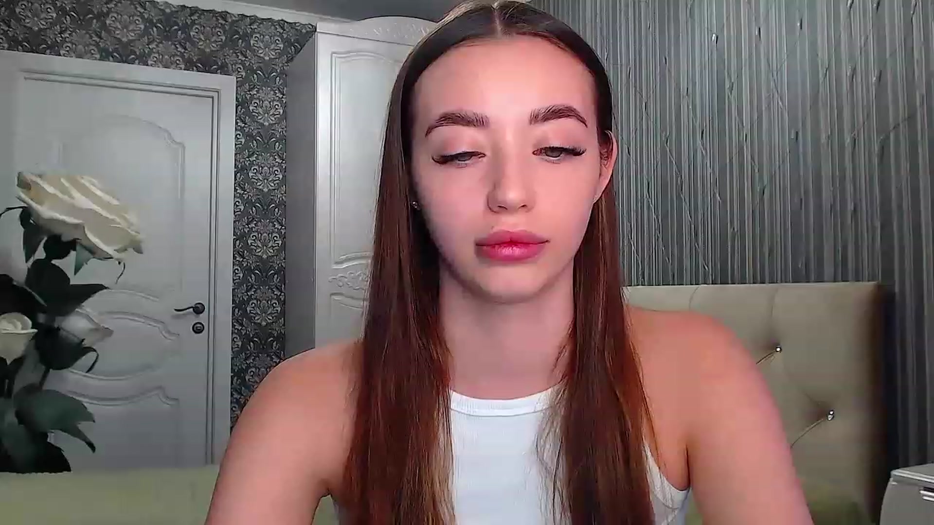 Gallery image thumbnail from EmeraldLilyyy's myfreecams stream on, 02/05/2023, 10:16 image 16 of 20