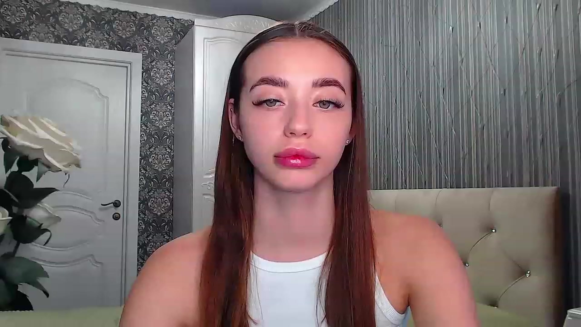 Gallery image thumbnail from EmeraldLilyyy's myfreecams stream on, 02/05/2023, 10:41 image 18 of 20
