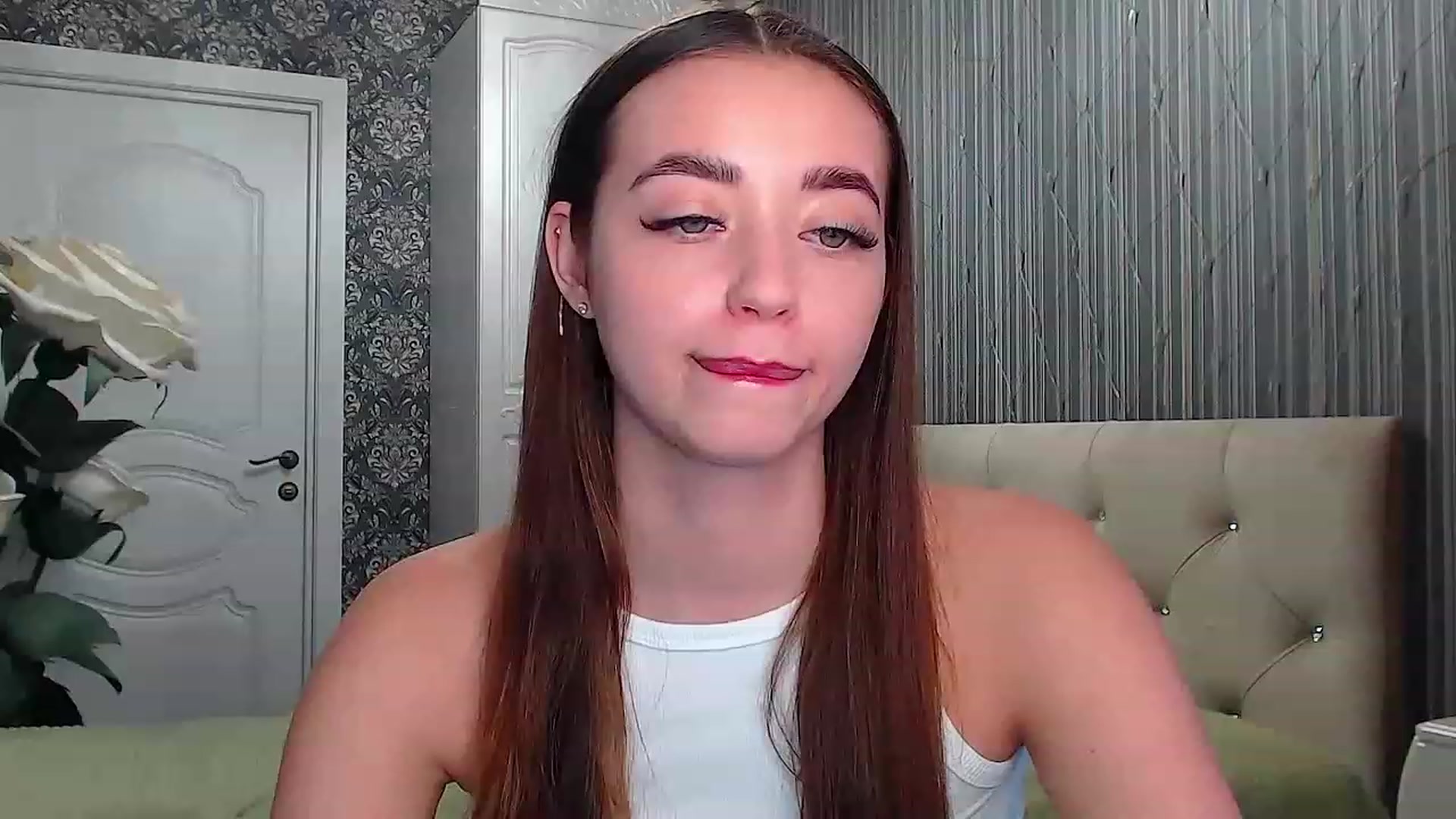 Gallery image thumbnail from EmeraldLilyyy's myfreecams stream on, 02/05/2023, 10:41 image 16 of 20