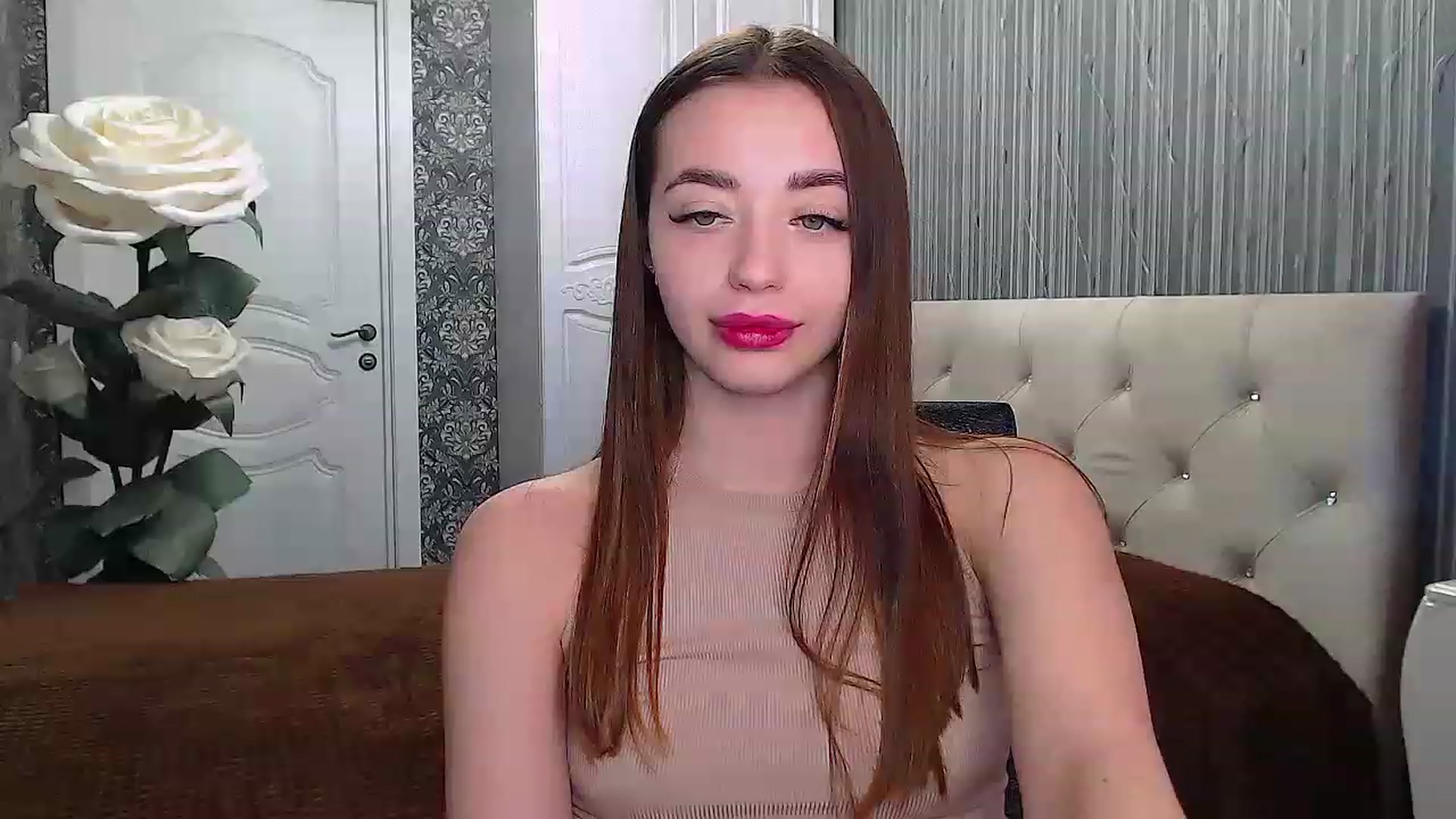 Gallery image thumbnail from EmeraldLilyyy's myfreecams stream on, 02/06/2023, 11:03 image 6 of 20