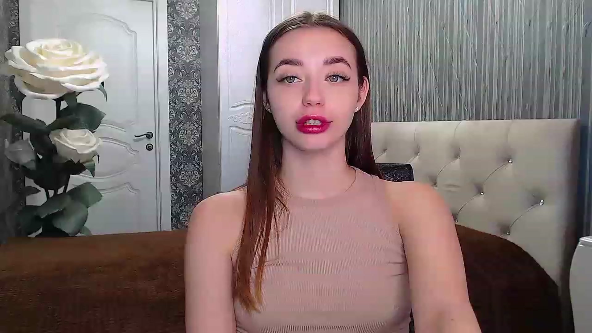 Gallery image thumbnail from EmeraldLilyyy's myfreecams stream on, 02/06/2023, 11:03 image 17 of 20
