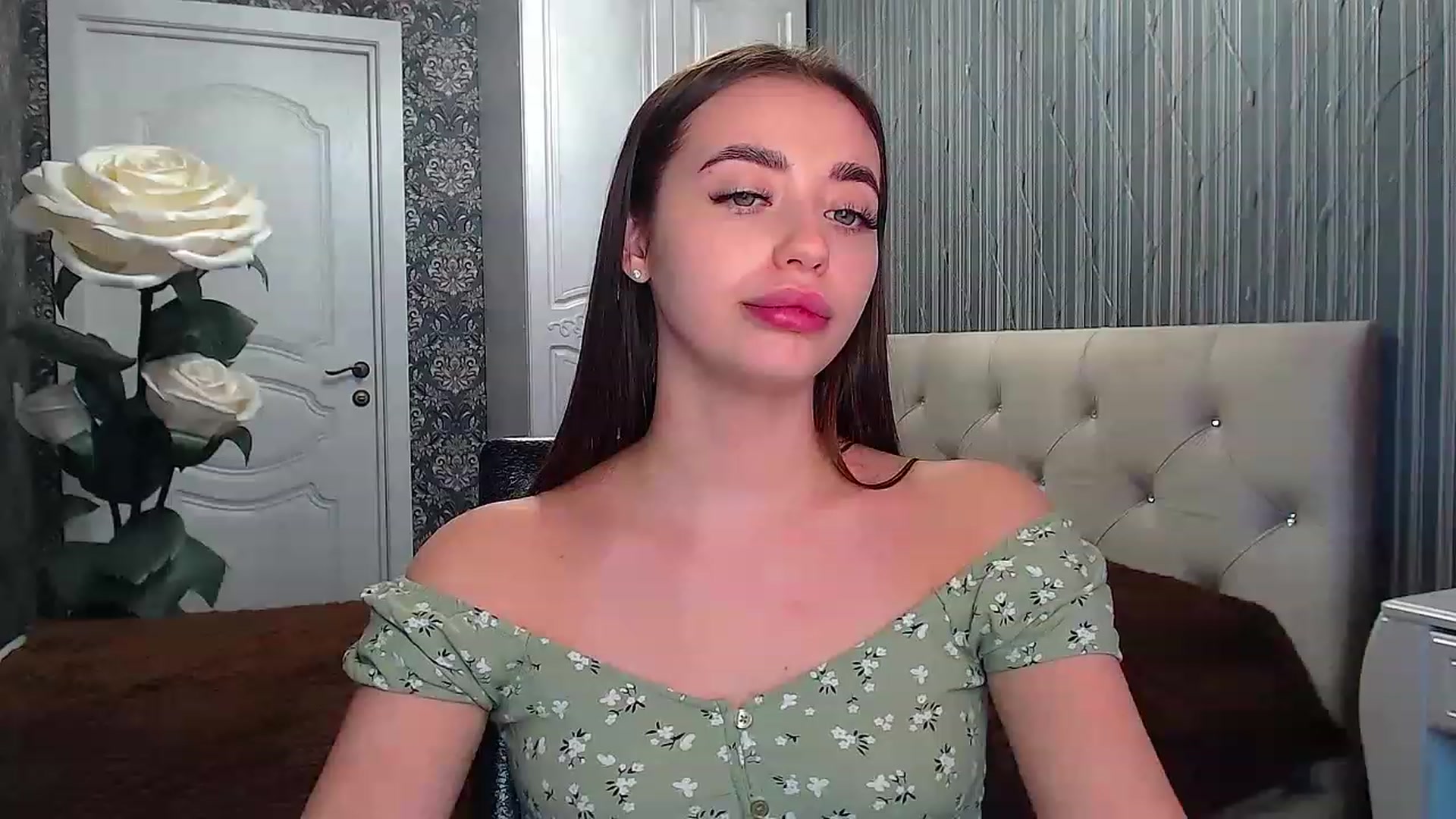 Gallery image thumbnail from EmeraldLilyyy's myfreecams stream on, 02/10/2023, 12:07 image 4 of 20