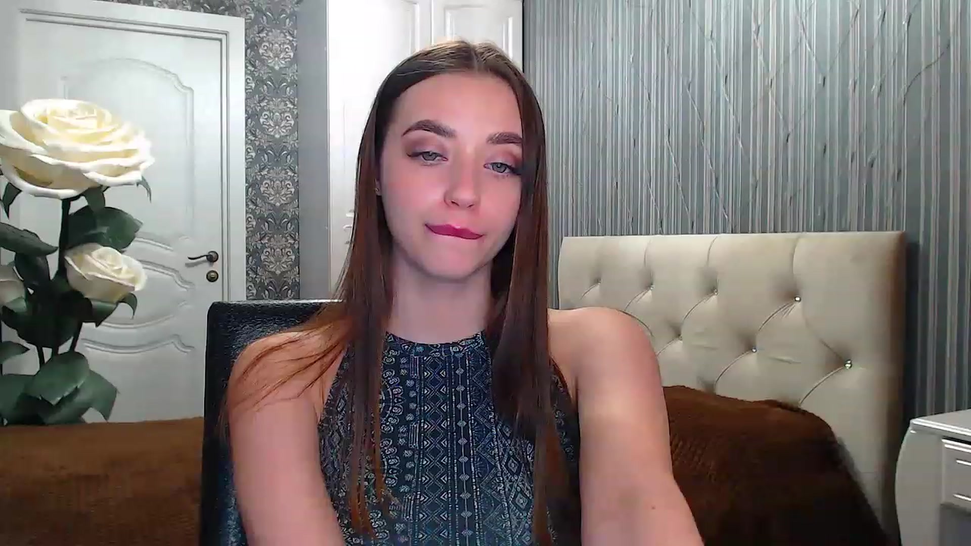 Gallery image thumbnail from EmeraldLilyyy's myfreecams stream on, 02/18/2023, 15:35 image 17 of 20