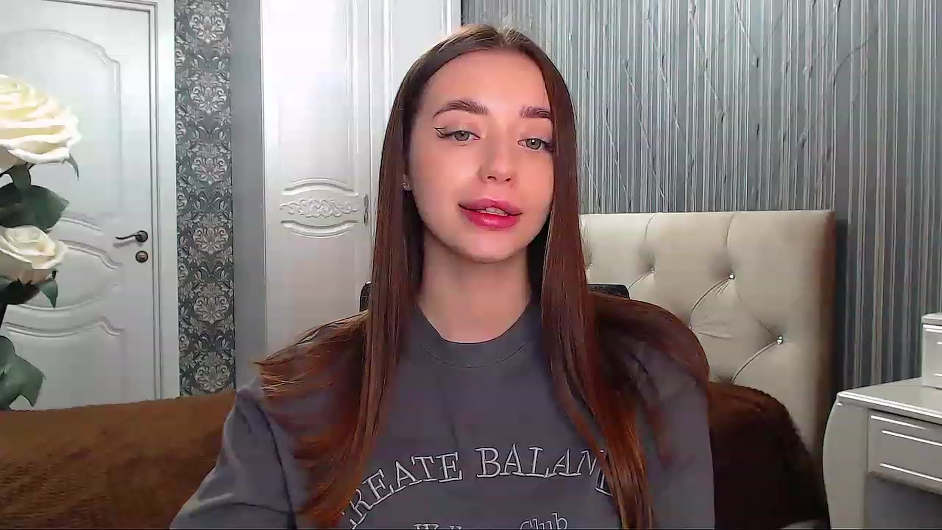 Gallery image thumbnail from EmeraldLilyyy's myfreecams stream on, 02/22/2023, 09:40 image 5 of 20