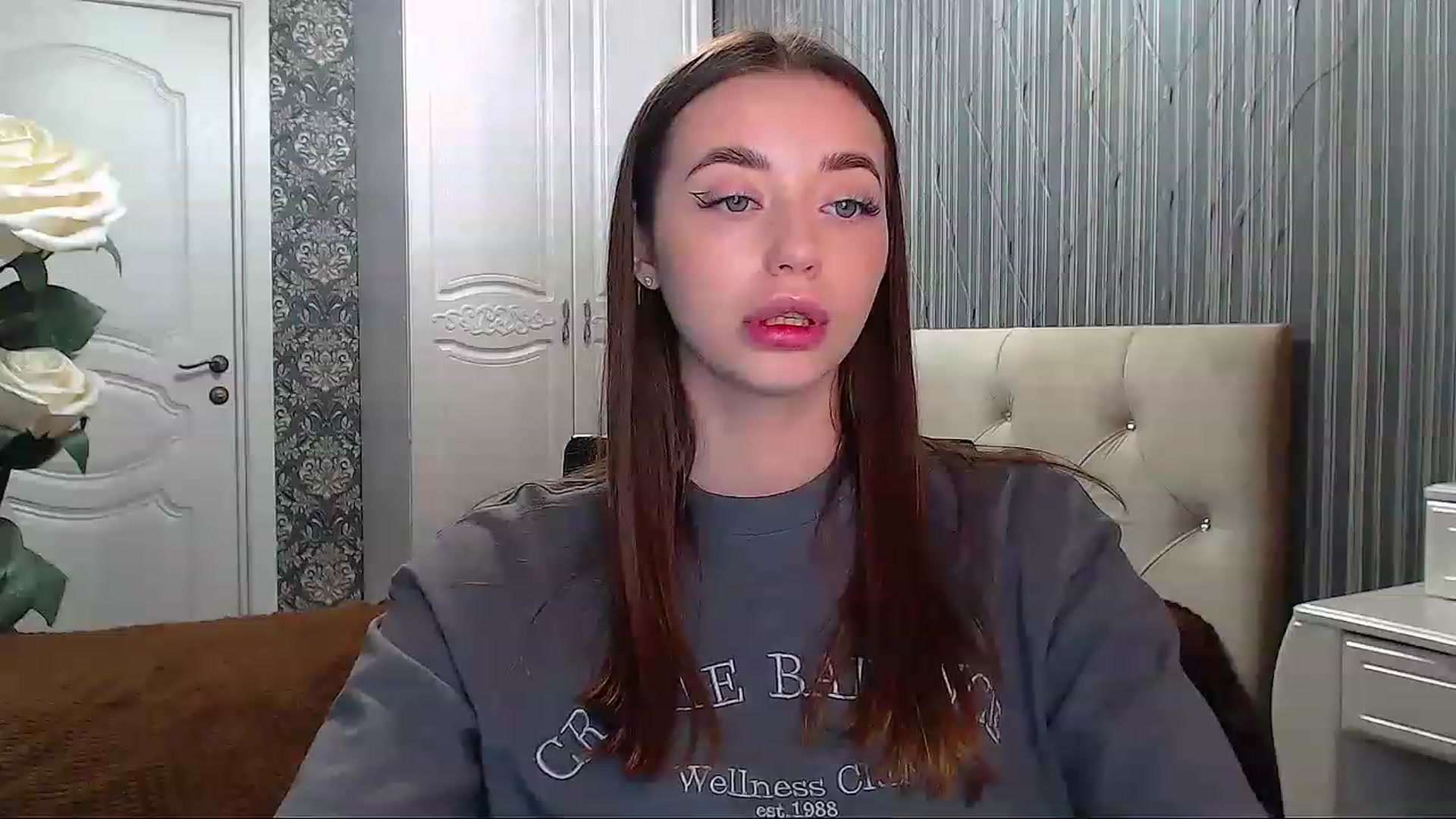 Gallery image thumbnail from EmeraldLilyyy's myfreecams stream on, 02/22/2023, 09:40 image 18 of 20