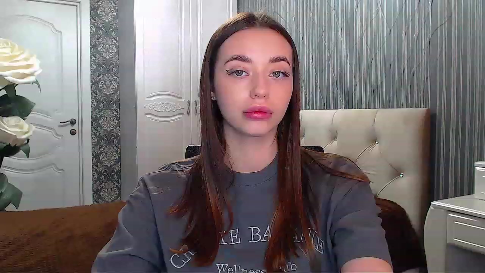 Gallery image thumbnail from EmeraldLilyyy's myfreecams stream on, 02/22/2023, 09:40 image 9 of 20