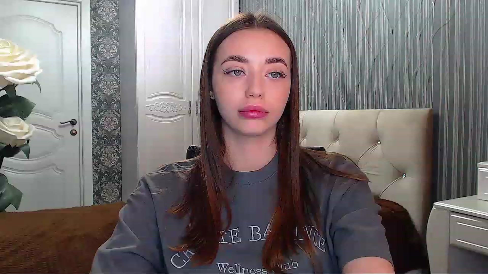 Gallery image thumbnail from EmeraldLilyyy's myfreecams stream on, 02/22/2023, 09:40 image 10 of 20