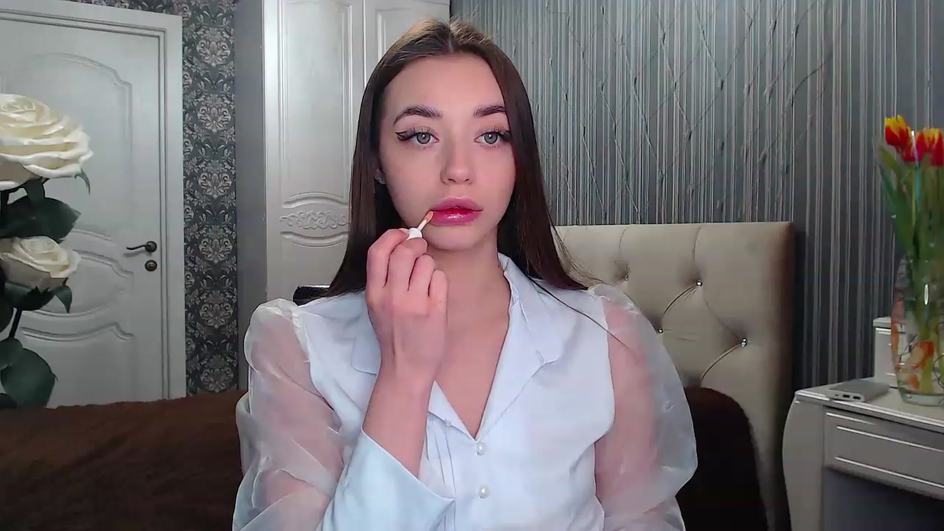 Gallery image thumbnail from EmeraldLilyyy's myfreecams stream on, 03/09/2023, 11:39 image 3 of 20
