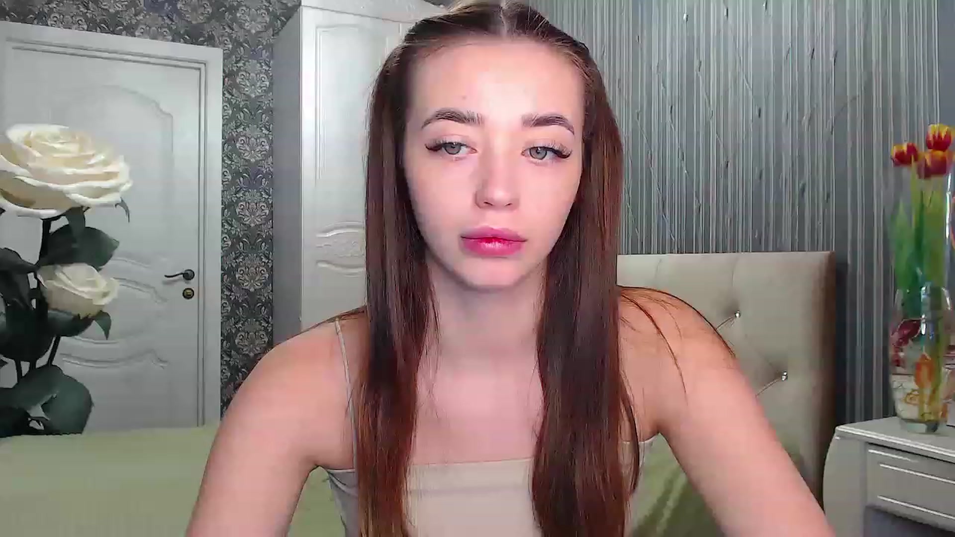 Gallery image thumbnail from EmeraldLilyyy's myfreecams stream on, 03/14/2023, 09:31 image 6 of 20