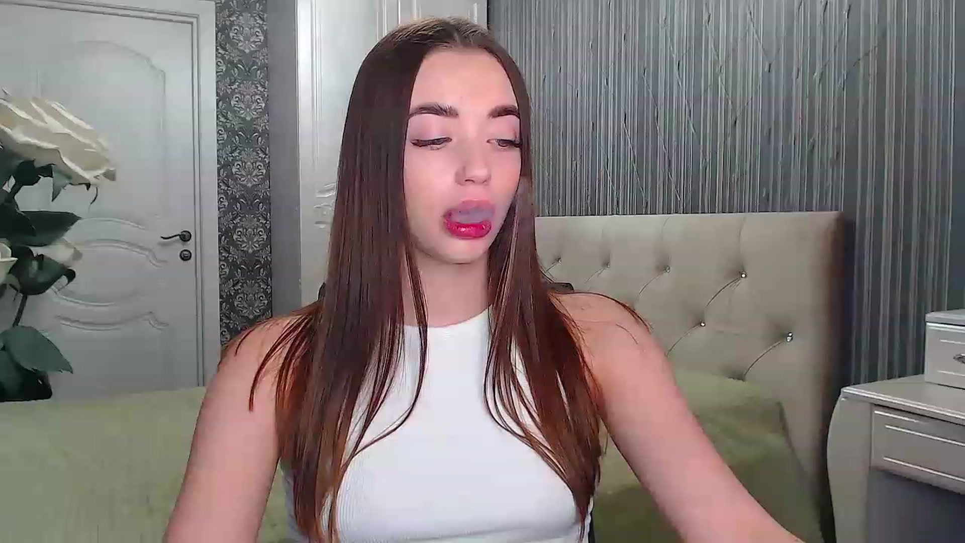 Gallery image thumbnail from EmeraldLilyyy's myfreecams stream on, 03/20/2023, 08:01 image 18 of 20