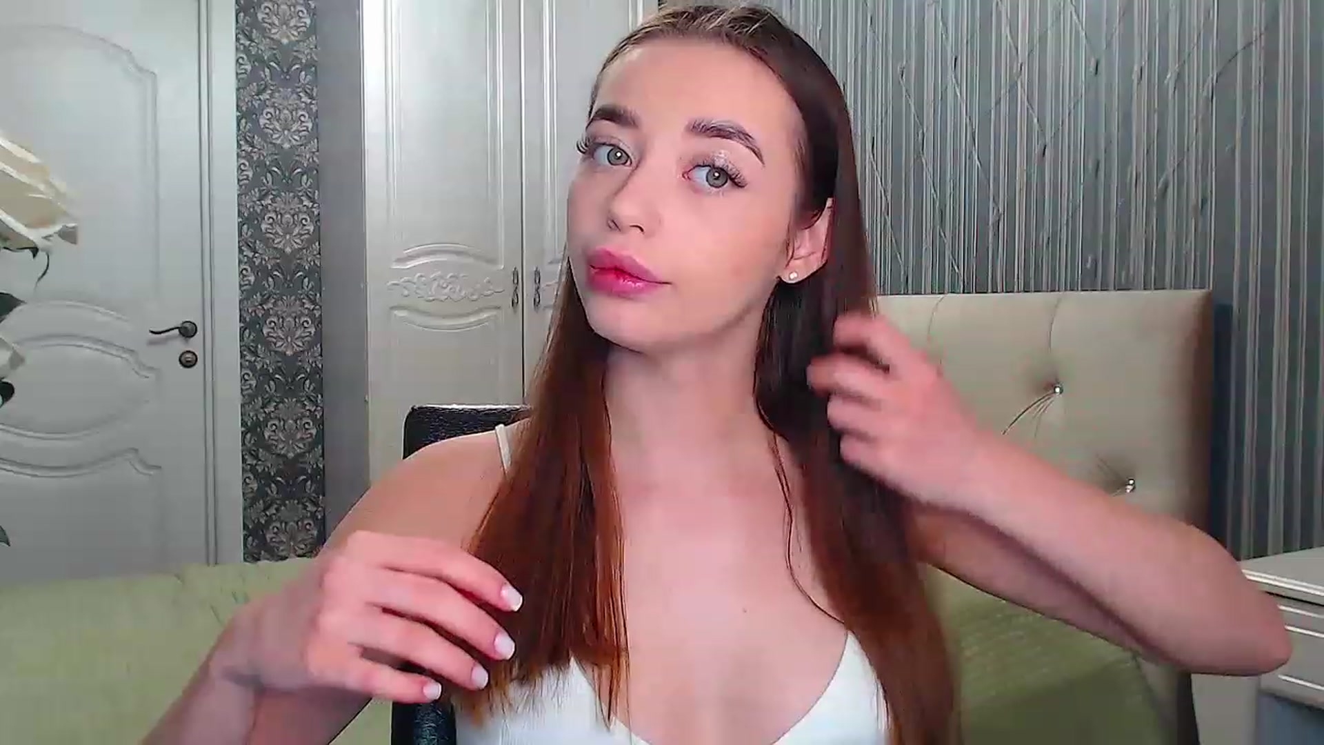 Gallery image thumbnail from EmeraldLilyyy's myfreecams stream on, 03/21/2023, 09:29 image 4 of 20