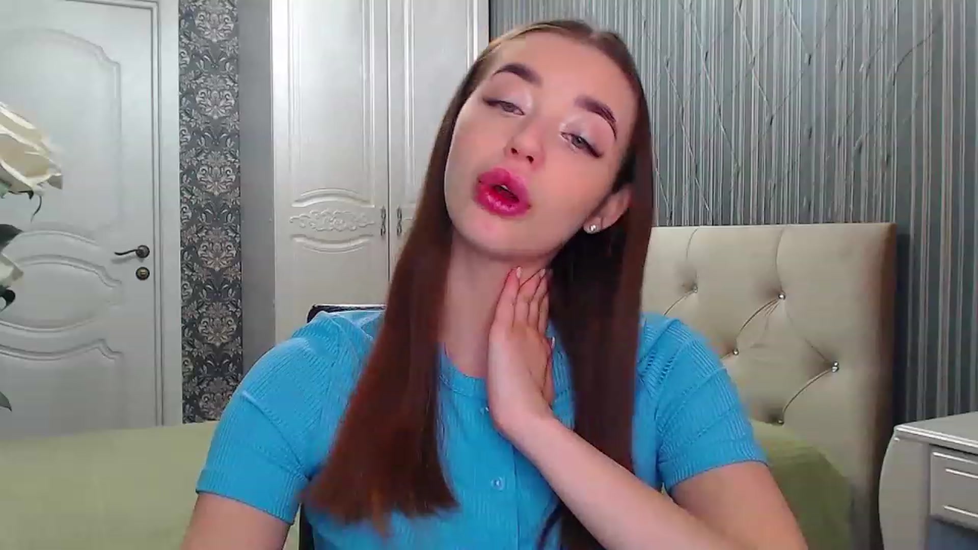 Gallery image thumbnail from EmeraldLilyyy's myfreecams stream on, 03/21/2023, 11:15 image 10 of 20