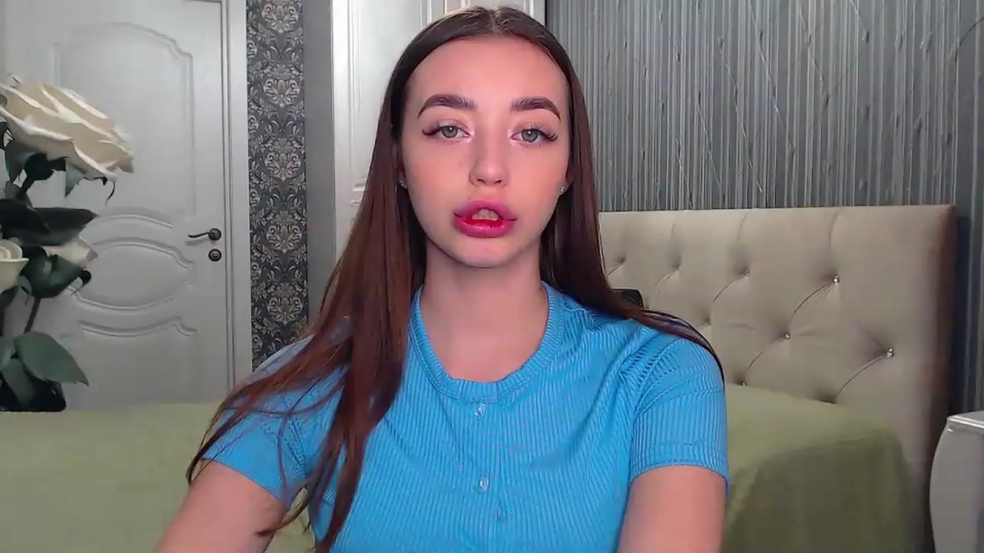 Gallery image thumbnail from EmeraldLilyyy's myfreecams stream on, 03/23/2023, 10:04 image 12 of 20