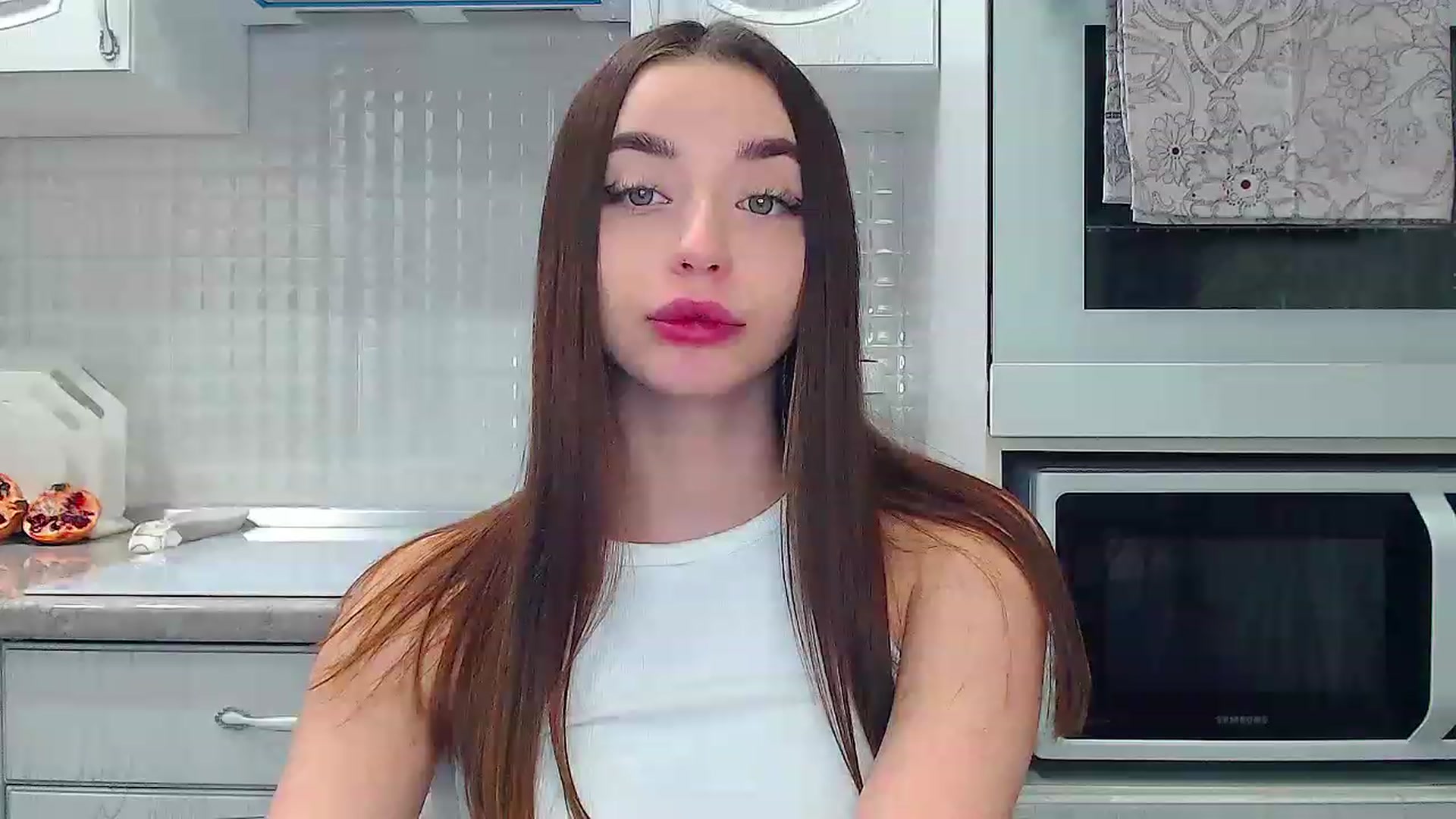 Gallery image thumbnail from EmeraldLilyyy's myfreecams stream on, 03/24/2023, 12:51 image 17 of 20