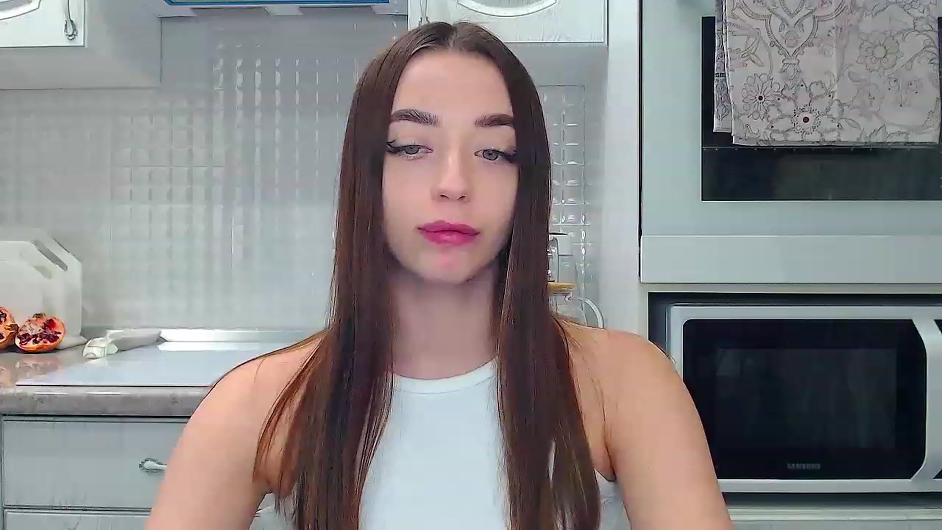 Gallery image thumbnail from EmeraldLilyyy's myfreecams stream on, 03/24/2023, 12:51 image 15 of 20