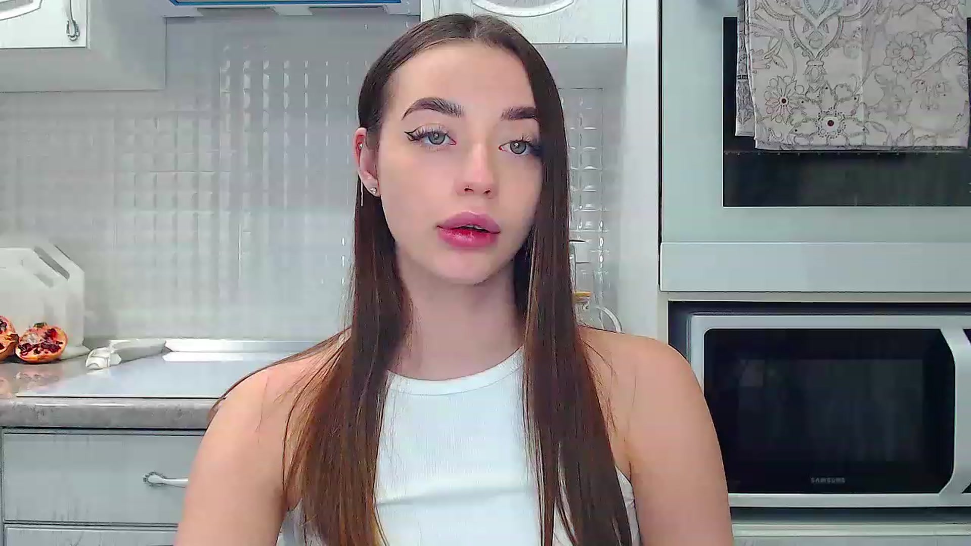 Gallery image thumbnail from EmeraldLilyyy's myfreecams stream on, 03/24/2023, 12:51 image 20 of 20