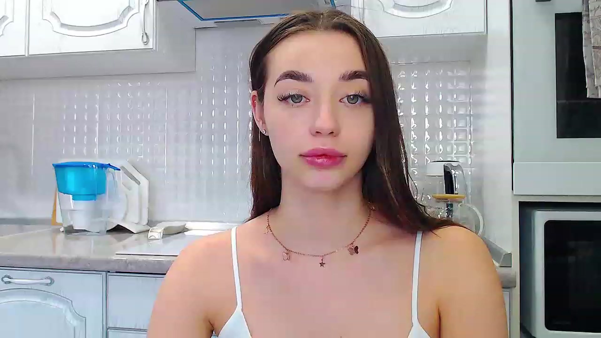 Gallery image thumbnail from EmeraldLilyyy's myfreecams stream on, 03/25/2023, 13:55 image 10 of 20