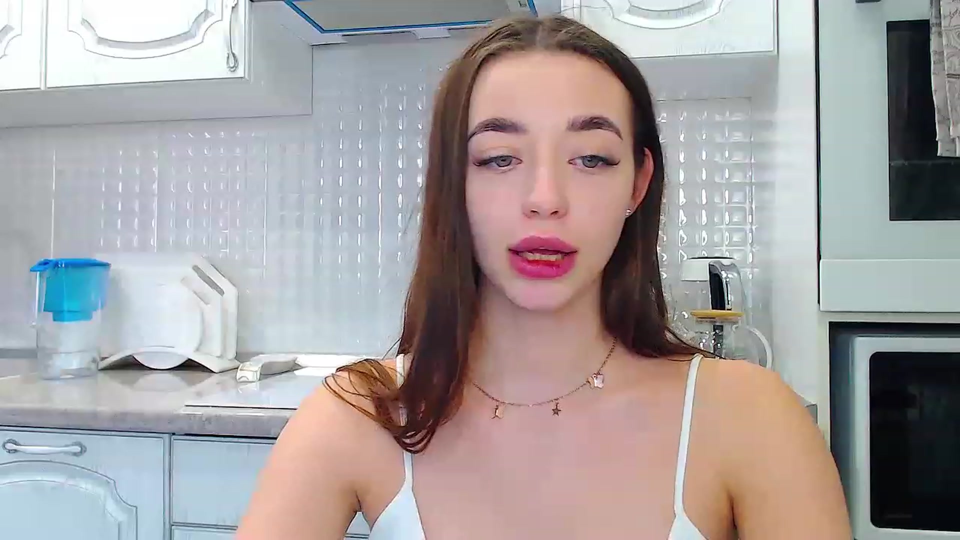 Gallery image thumbnail from EmeraldLilyyy's myfreecams stream on, 03/25/2023, 13:55 image 16 of 20