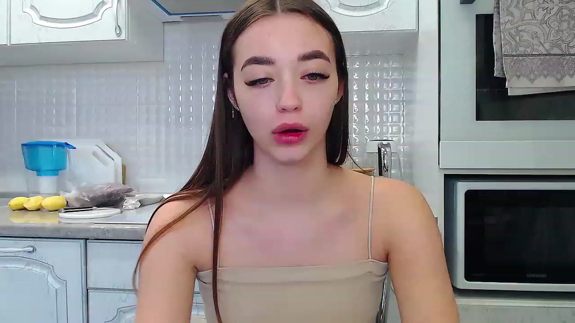 Gallery image thumbnail from EmeraldLilyyy's myfreecams stream on, 03/28/2023, 12:41 image 1 of 20