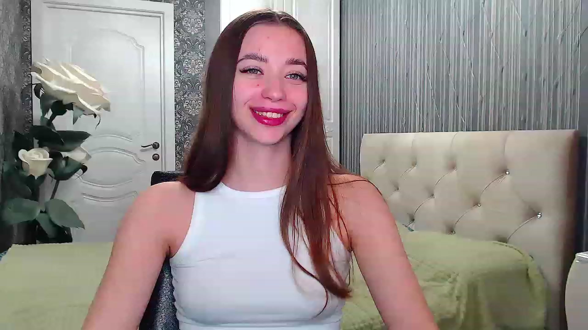 Gallery image thumbnail from EmeraldLilyyy's myfreecams stream on, 04/02/2023, 11:22 image 10 of 20