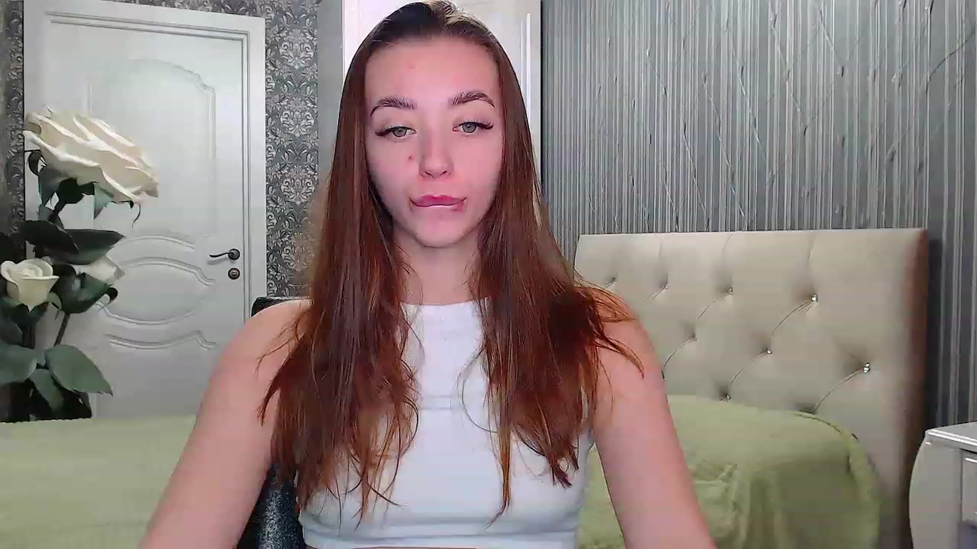 Gallery image thumbnail from EmeraldLilyyy's myfreecams stream on, 04/02/2023, 11:22 image 4 of 20
