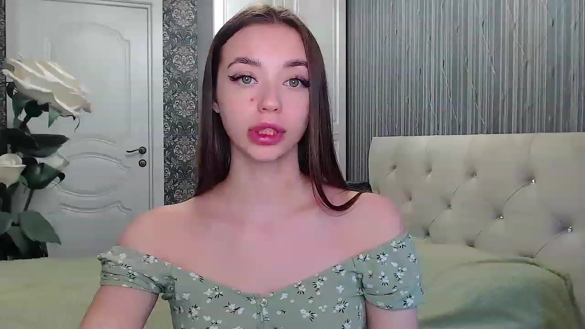 Gallery image thumbnail from EmeraldLilyyy's myfreecams stream on, 04/03/2023, 10:38 image 10 of 20