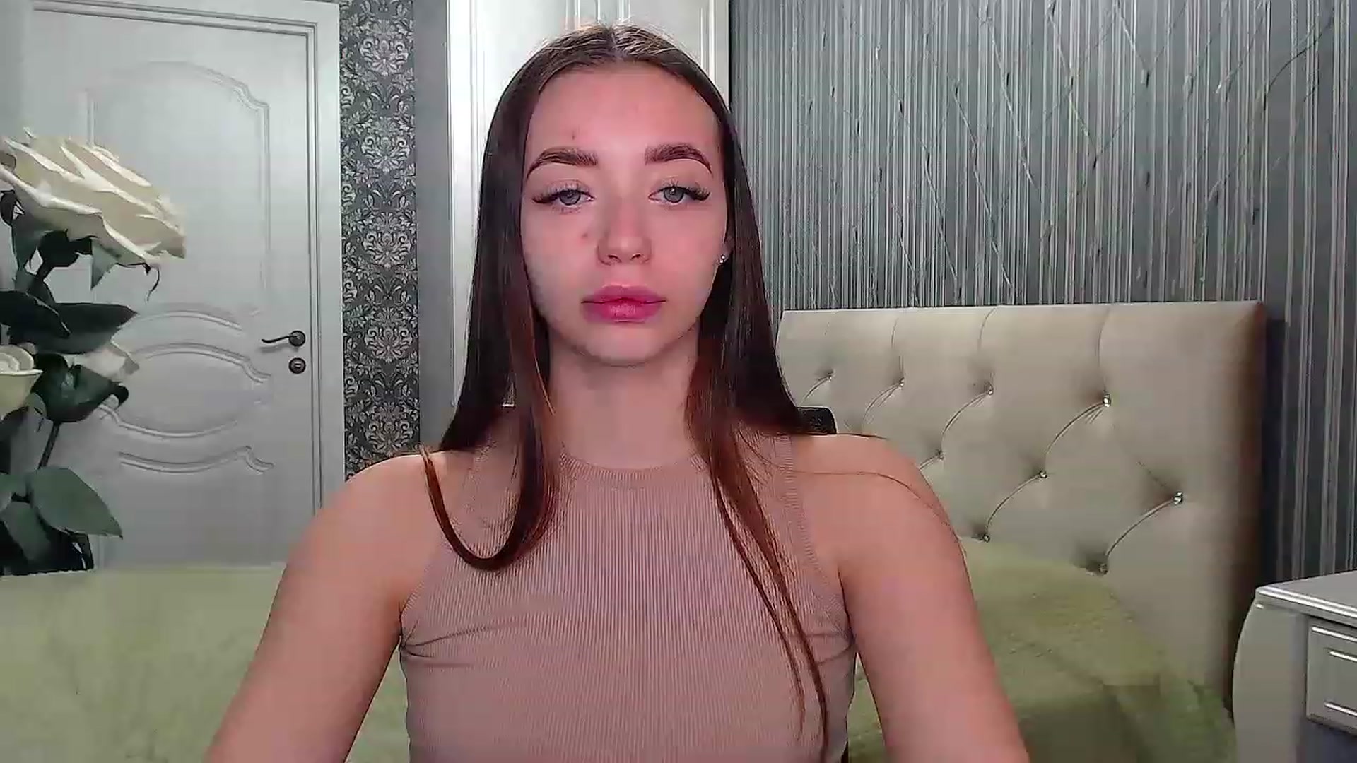 Gallery image thumbnail from EmeraldLilyyy's myfreecams stream on, 04/05/2023, 11:29 image 3 of 20