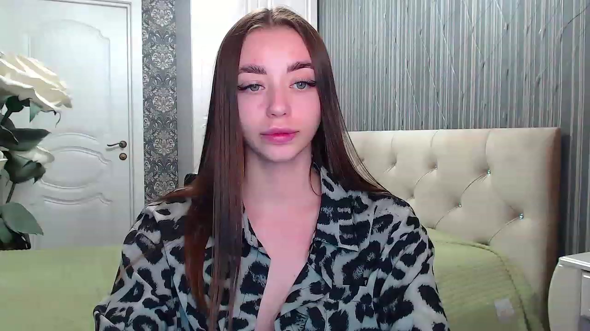 Gallery image thumbnail from EmeraldLilyyy's myfreecams stream on, 04/09/2023, 10:19 image 19 of 20
