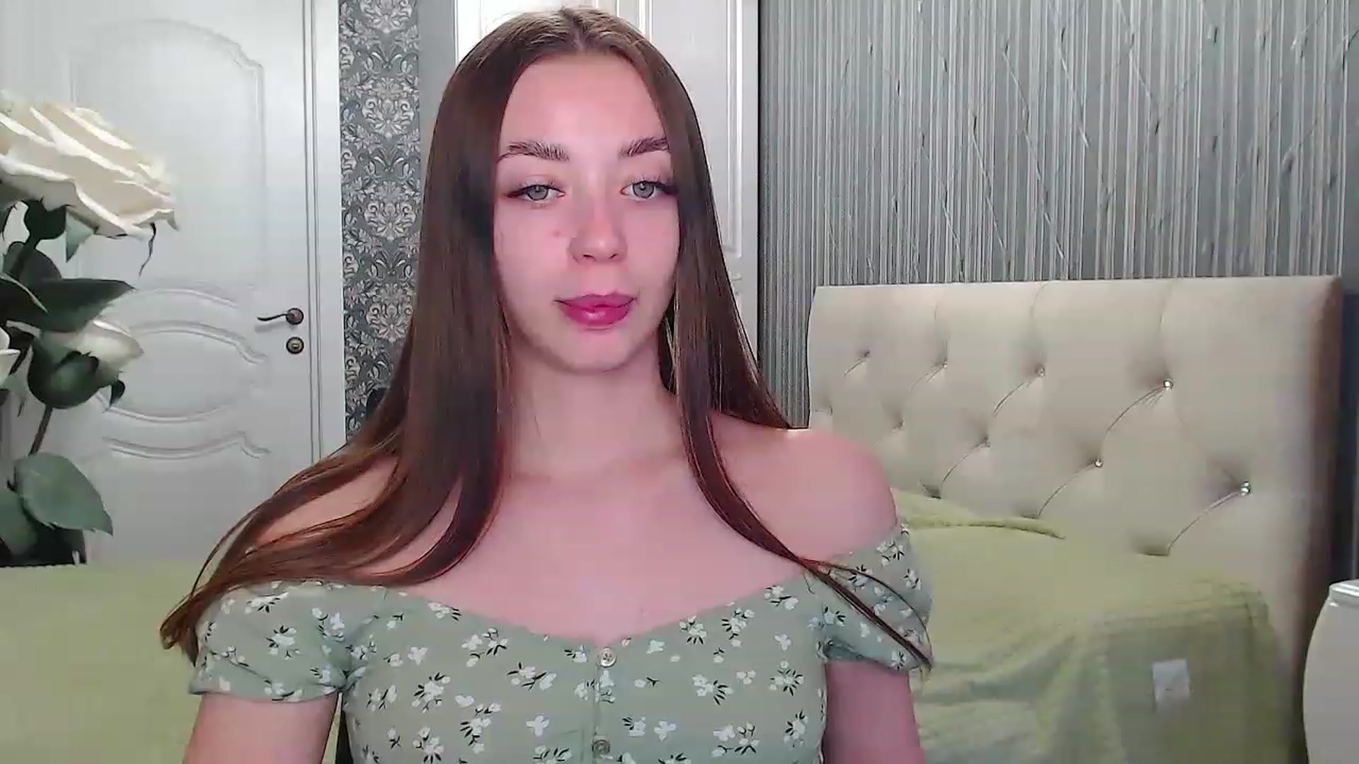 Gallery image thumbnail from EmeraldLilyyy's myfreecams stream on, 04/18/2023, 09:02 image 17 of 20
