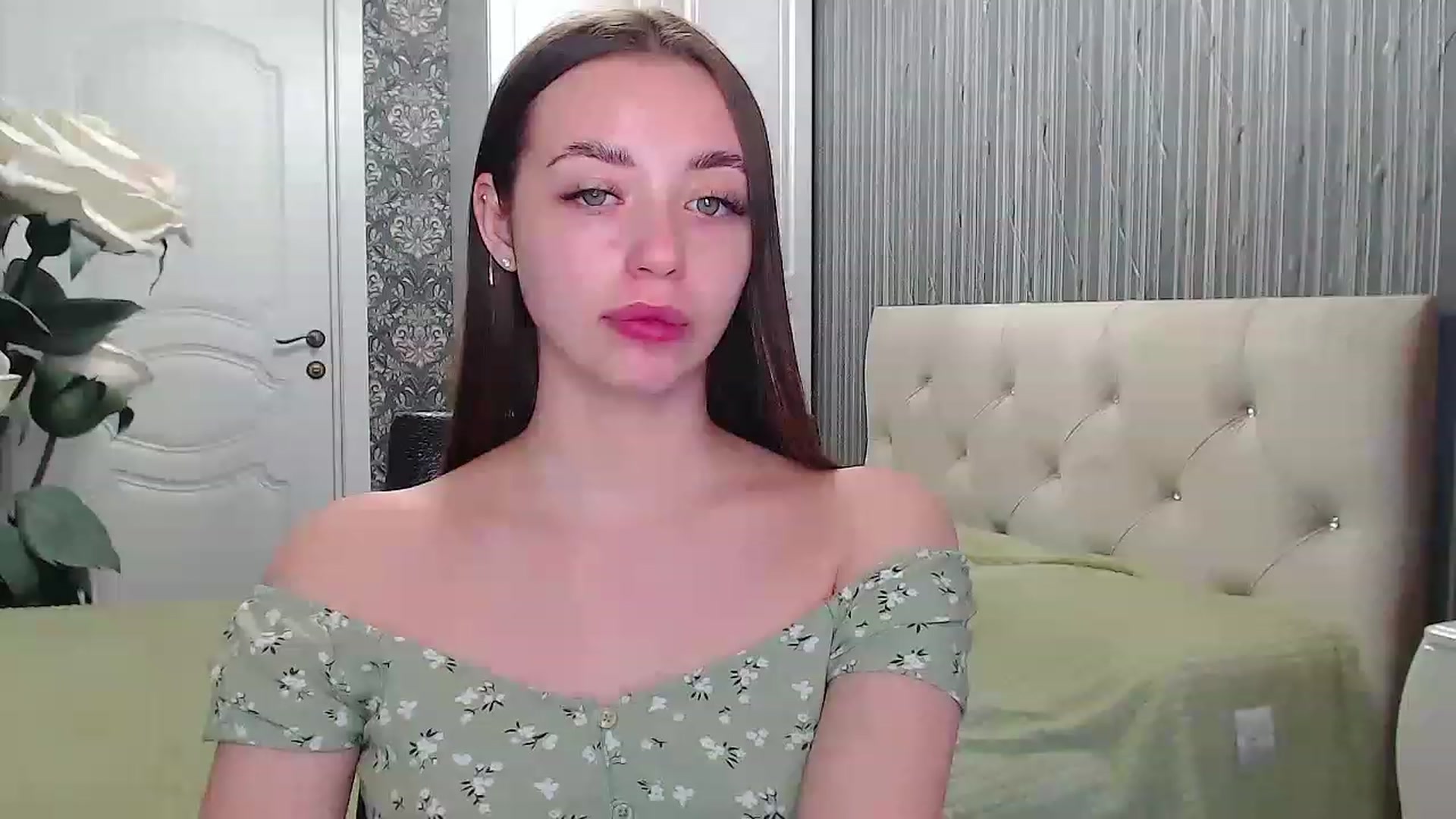 Gallery image thumbnail from EmeraldLilyyy's myfreecams stream on, 04/18/2023, 09:02 image 20 of 20