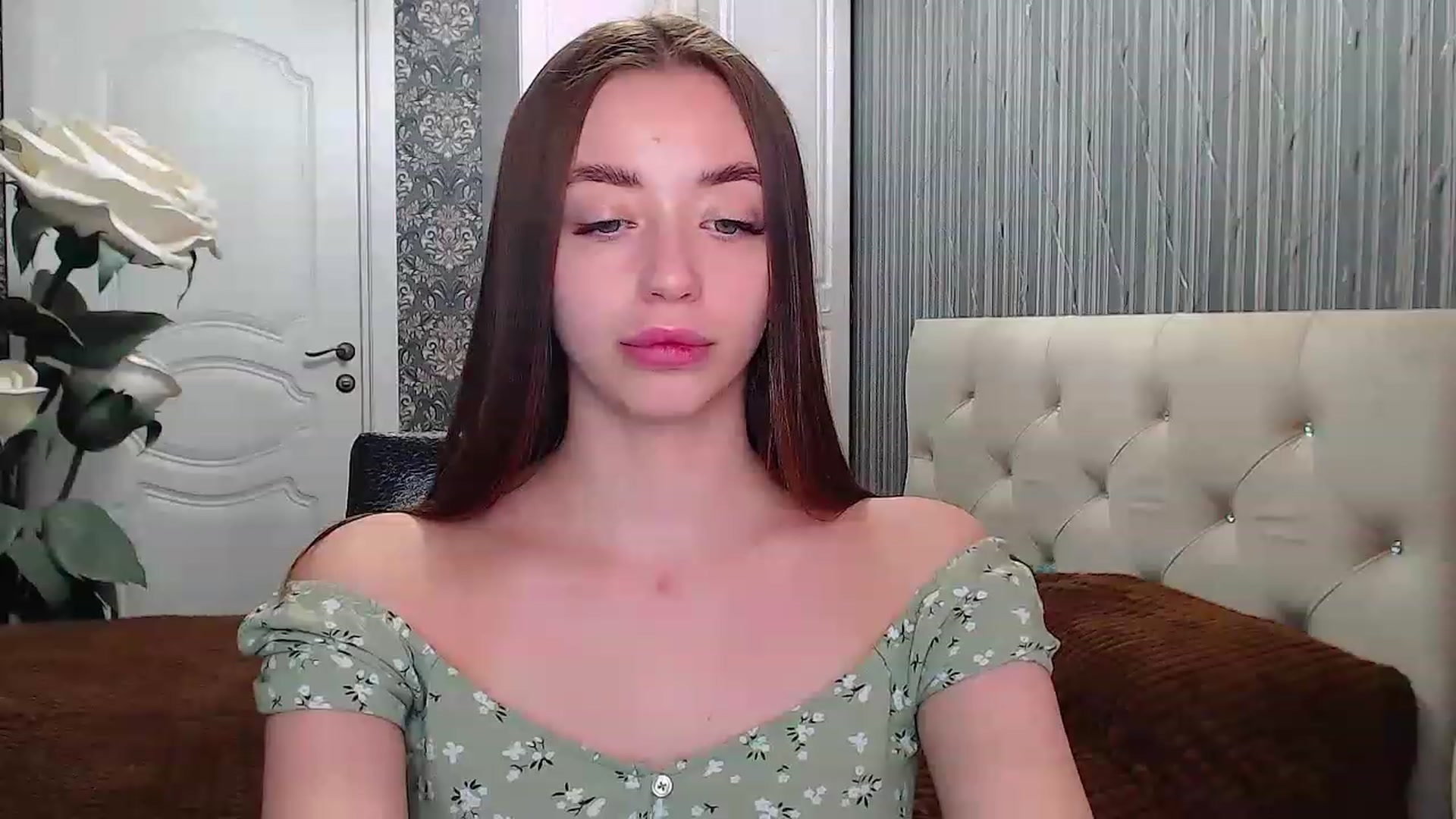 Gallery image thumbnail from EmeraldLilyyy's myfreecams stream on, 04/23/2023, 11:05 image 19 of 20