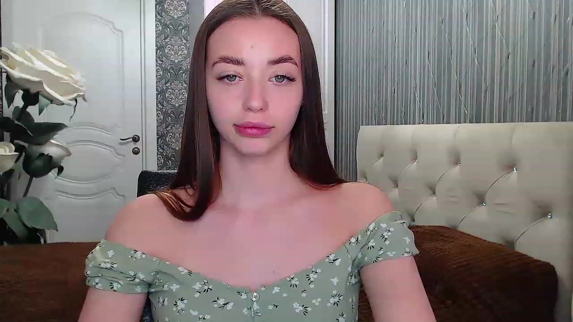 Gallery image thumbnail from EmeraldLilyyy's myfreecams stream on, 04/23/2023, 11:36 image 6 of 20