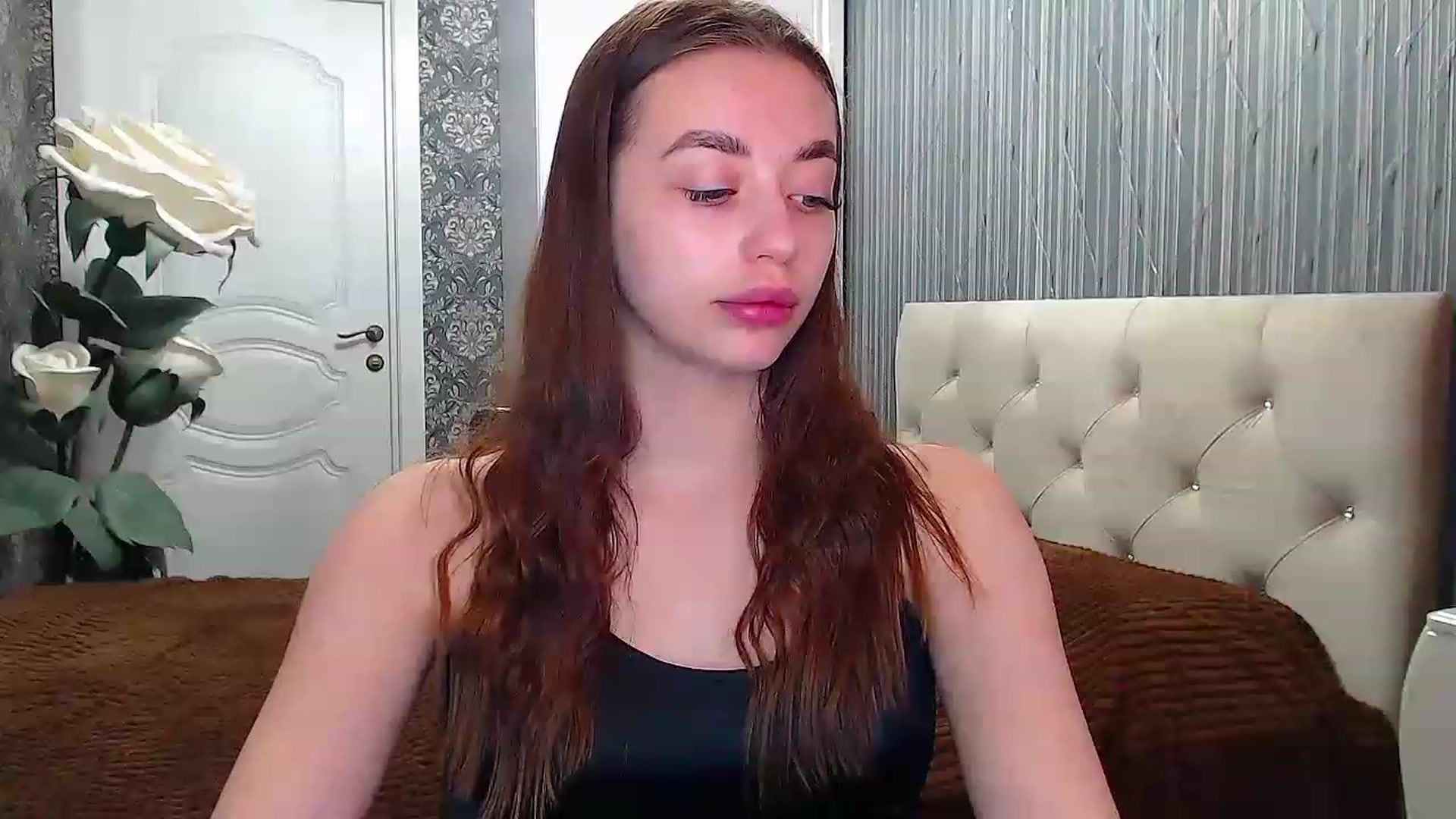Gallery image thumbnail from EmeraldLilyyy's myfreecams stream on, 04/26/2023, 08:35 image 14 of 20