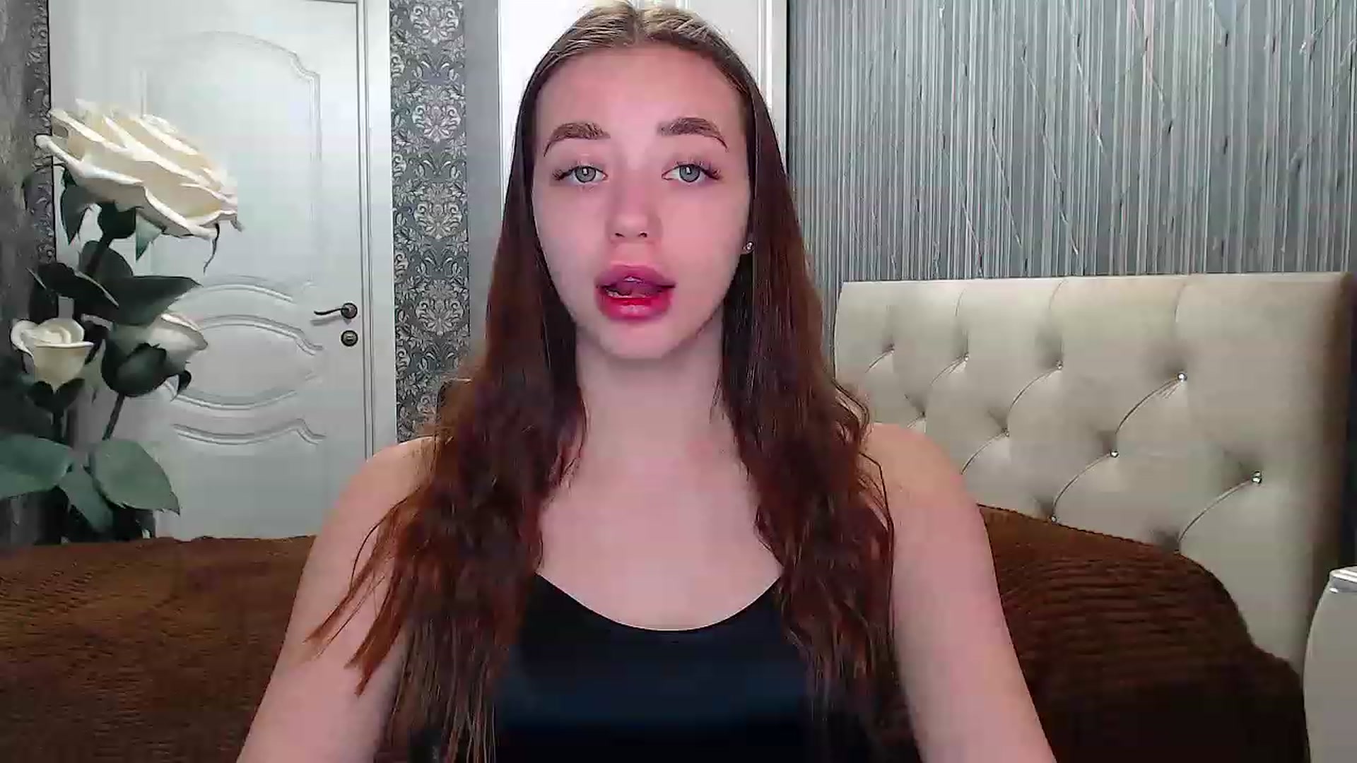 Gallery image thumbnail from EmeraldLilyyy's myfreecams stream on, 04/26/2023, 08:35 image 3 of 20