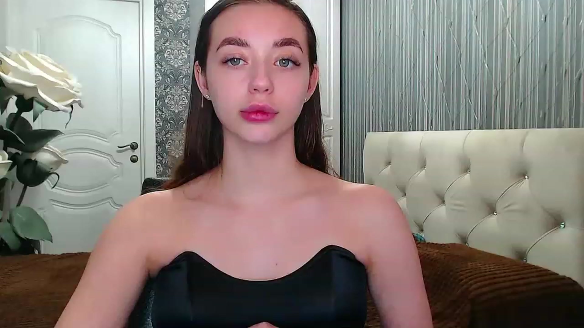 Gallery image thumbnail from EmeraldLilyyy's myfreecams stream on, 04/26/2023, 12:34 image 13 of 20