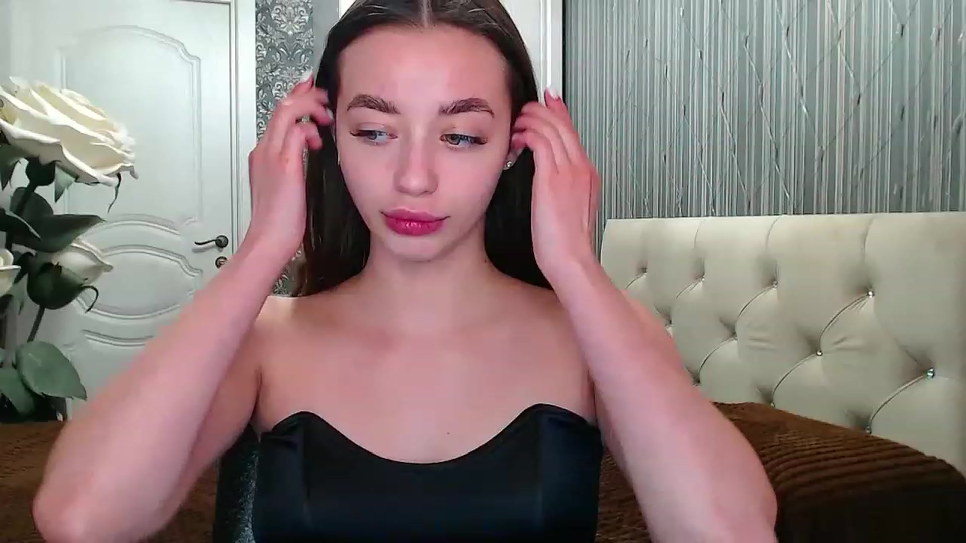 Gallery image thumbnail from EmeraldLilyyy's myfreecams stream on, 04/26/2023, 12:34 image 12 of 20